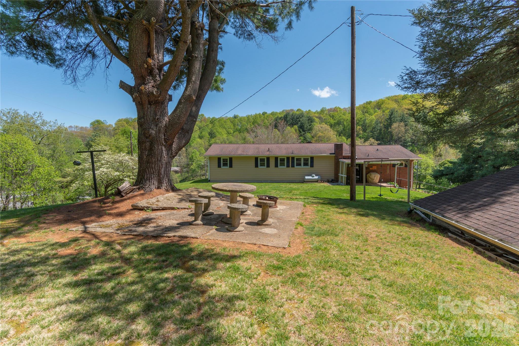 96 Tower Lane Property Photo 25