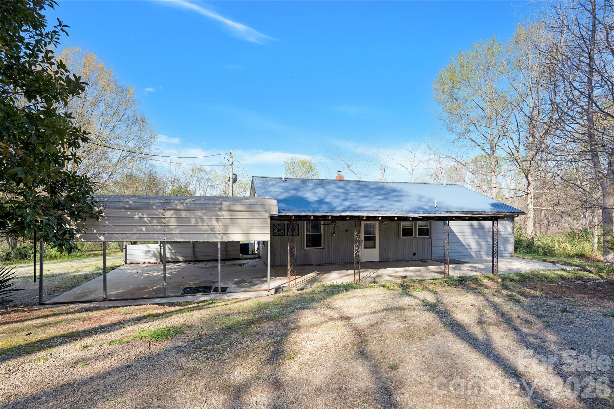 6716 Navajo Trail Property Photo 5