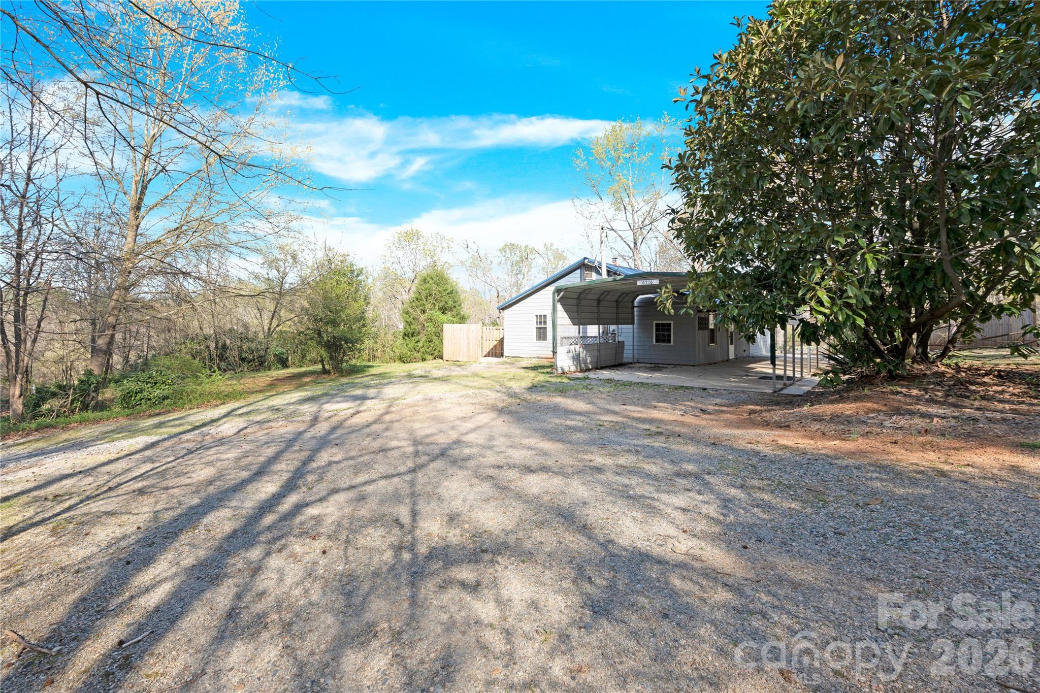 6716 Navajo Trail Property Photo 34