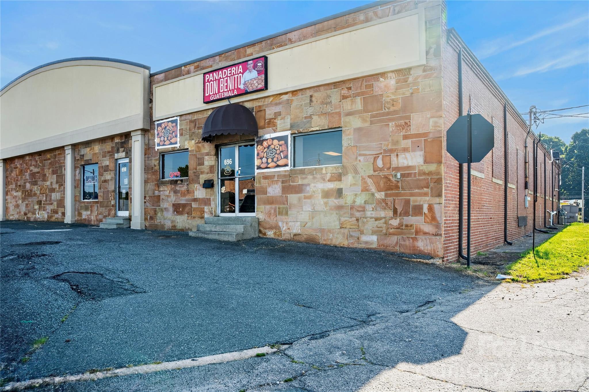 700 N Cannon Boulevard Property Photo 9