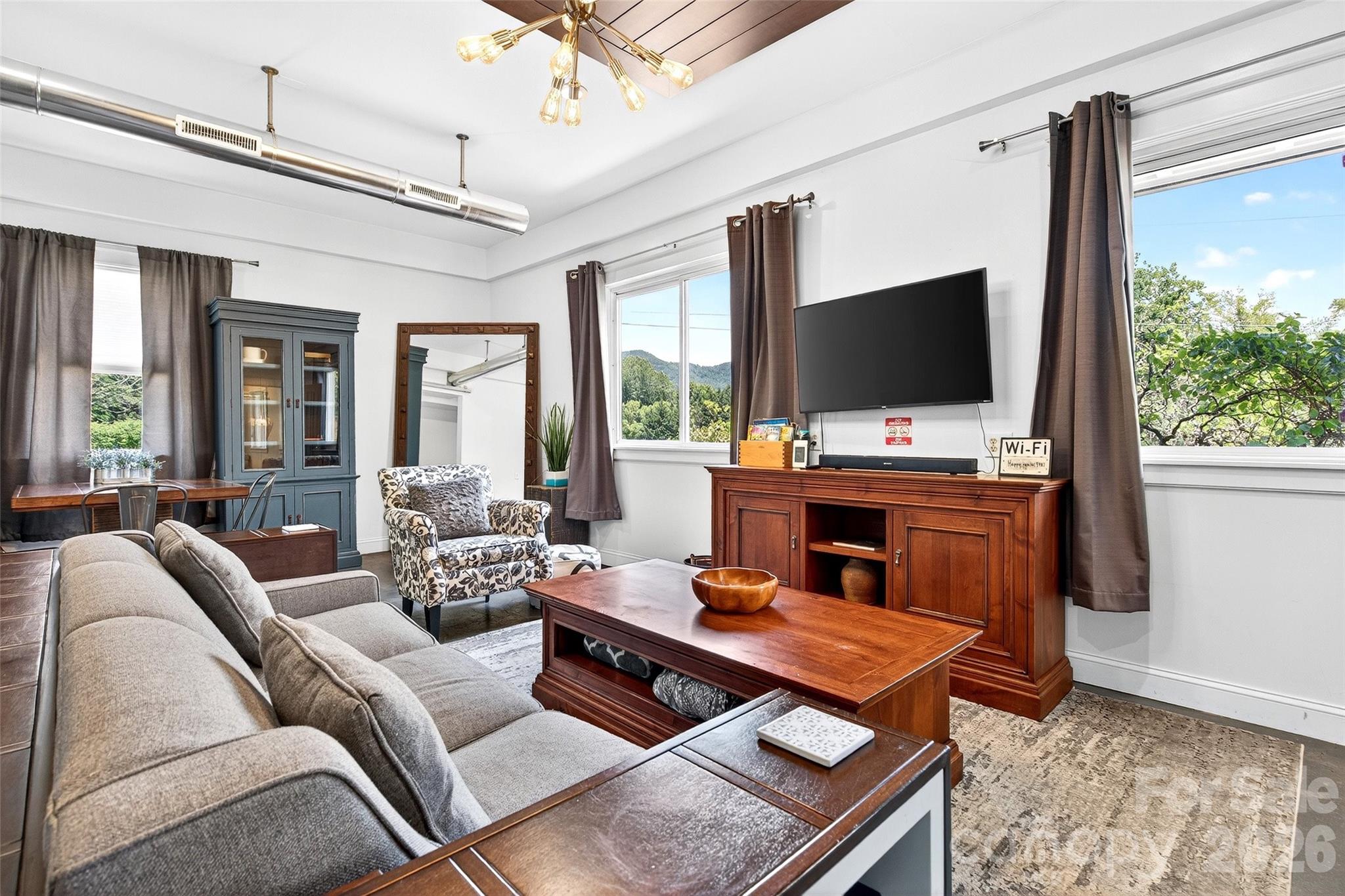 626 Old Lytle Cove Road Property Photo 1