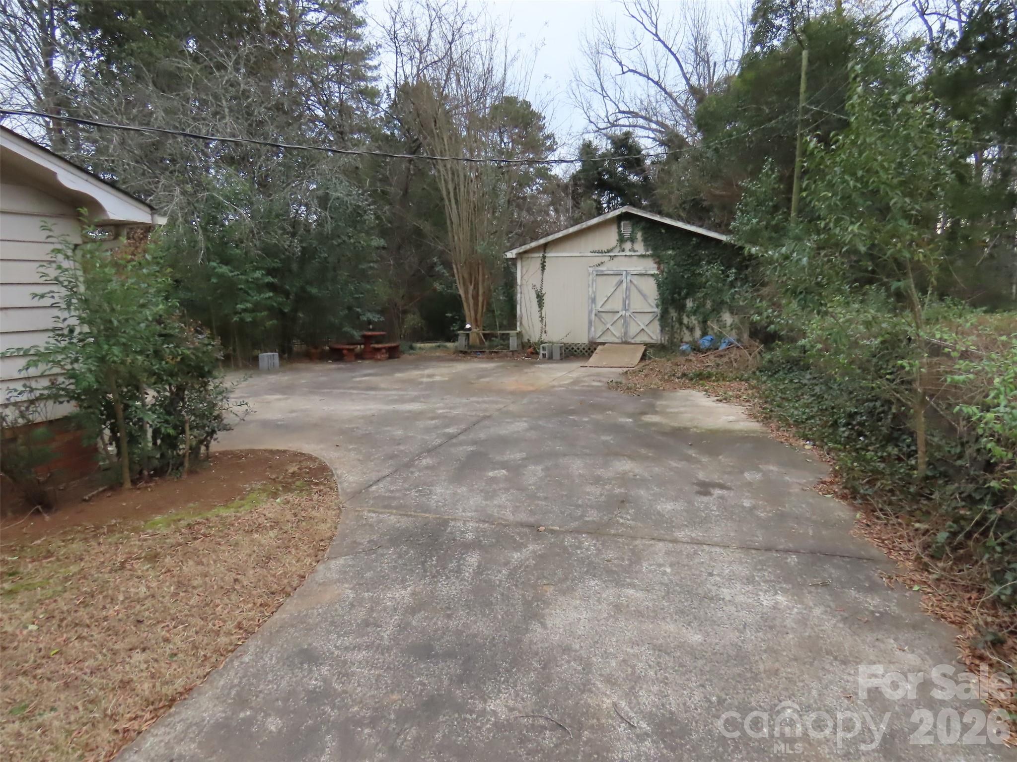 7636 Michael Drive Property Photo 14