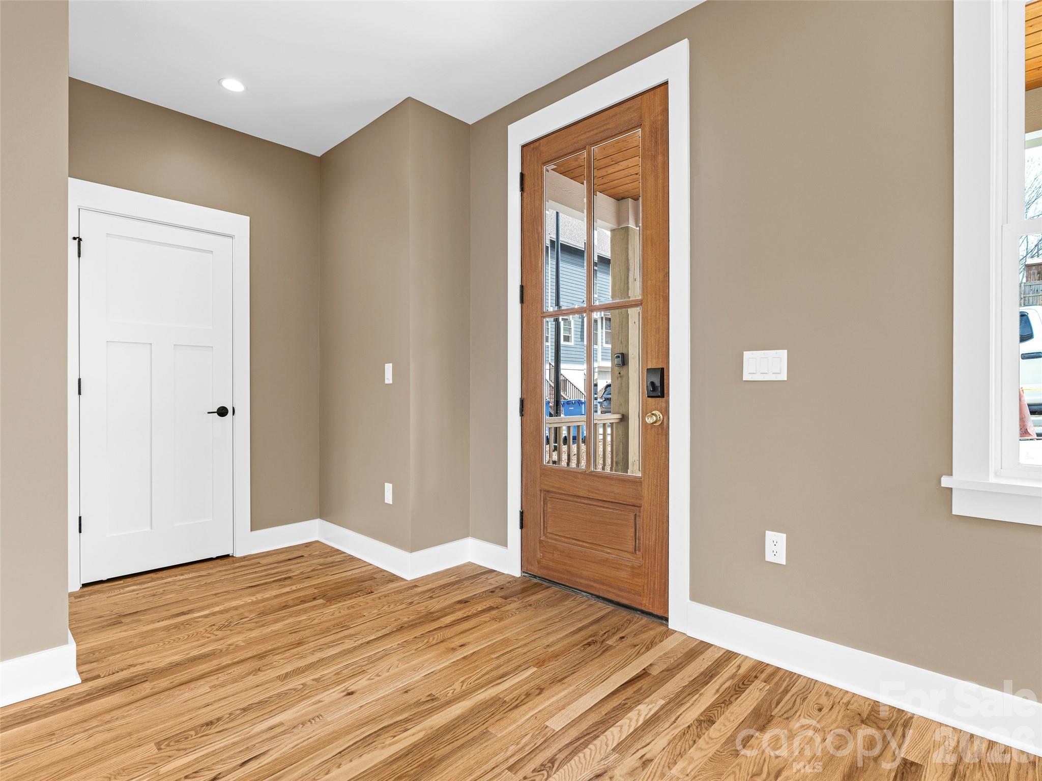 112 Alma Lane Property Photo 8
