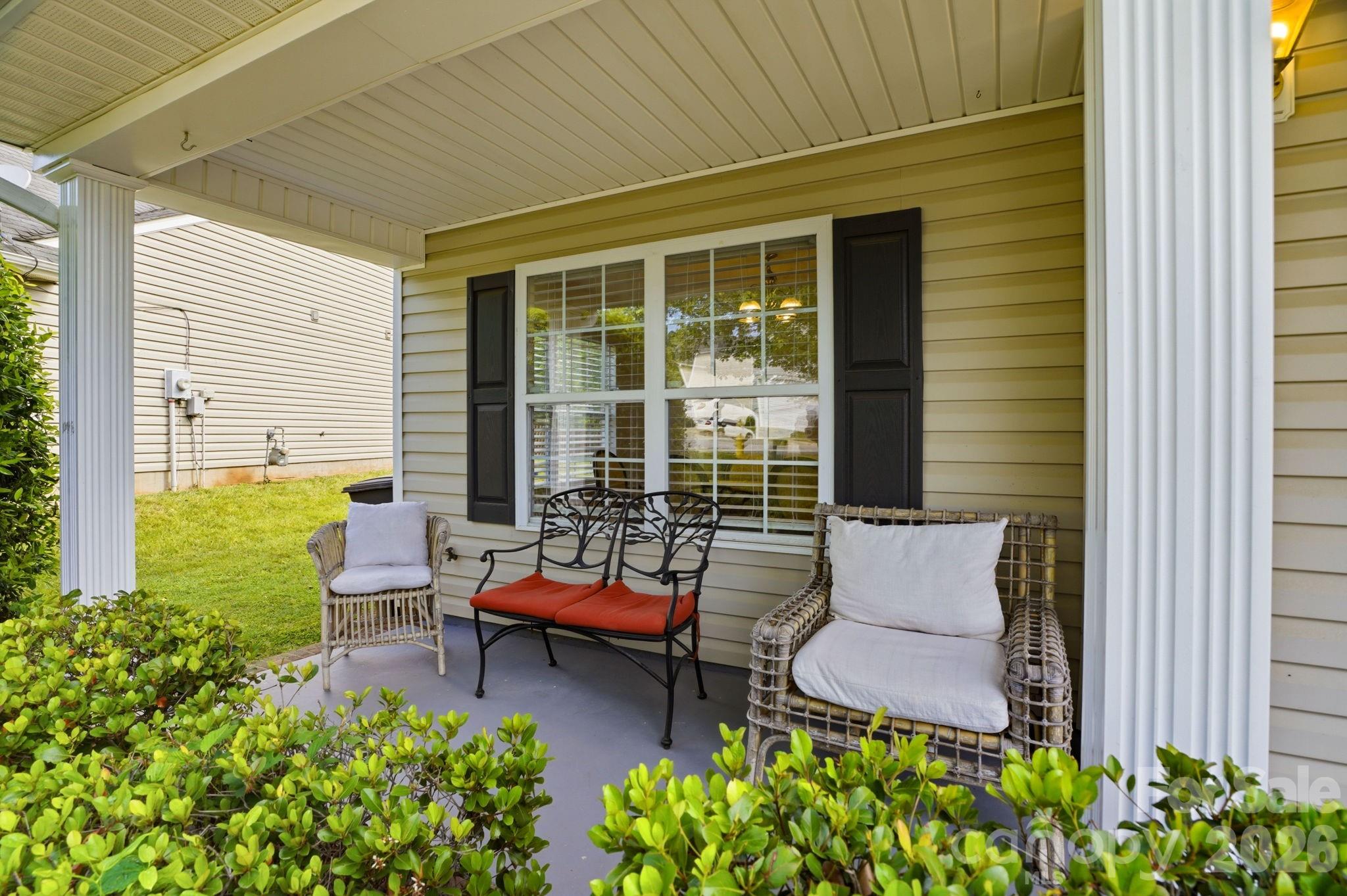 2260 Wexford Way Property Photo 3