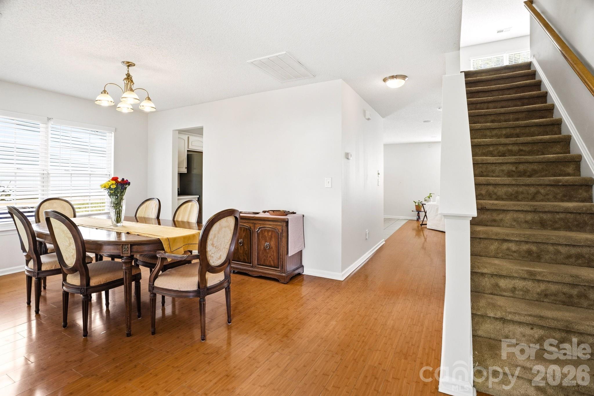 2260 Wexford Way Property Photo 5