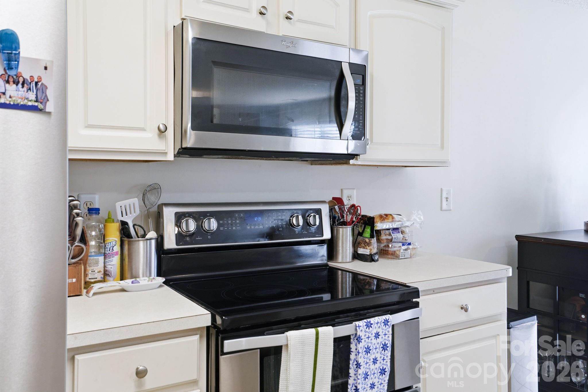 2260 Wexford Way Property Photo 14