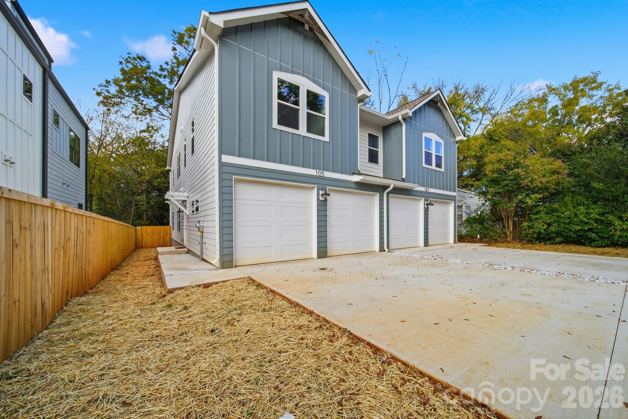 105 N Smallwood Place Property Photo 4