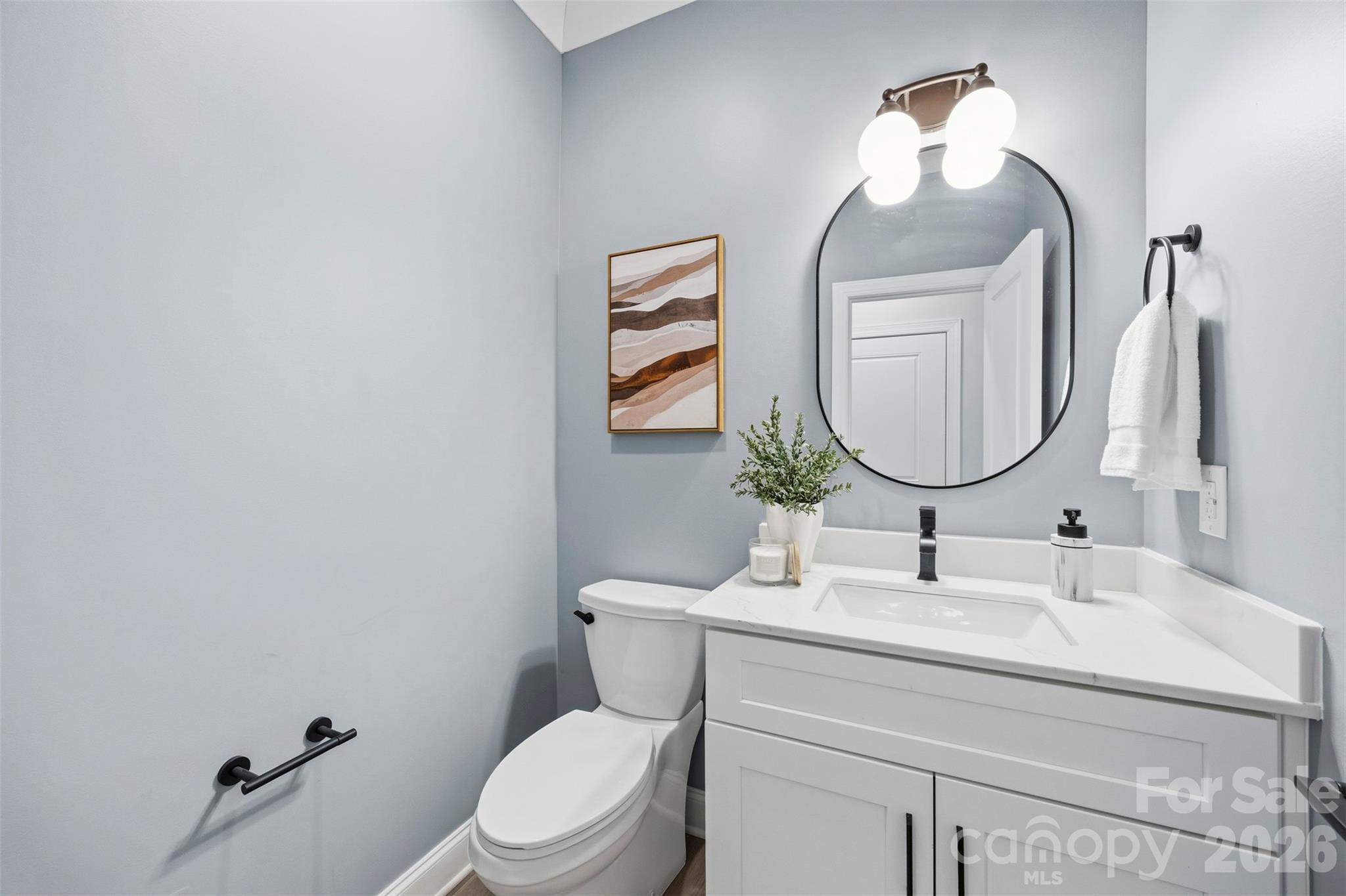 105 N Smallwood Place Property Photo 11