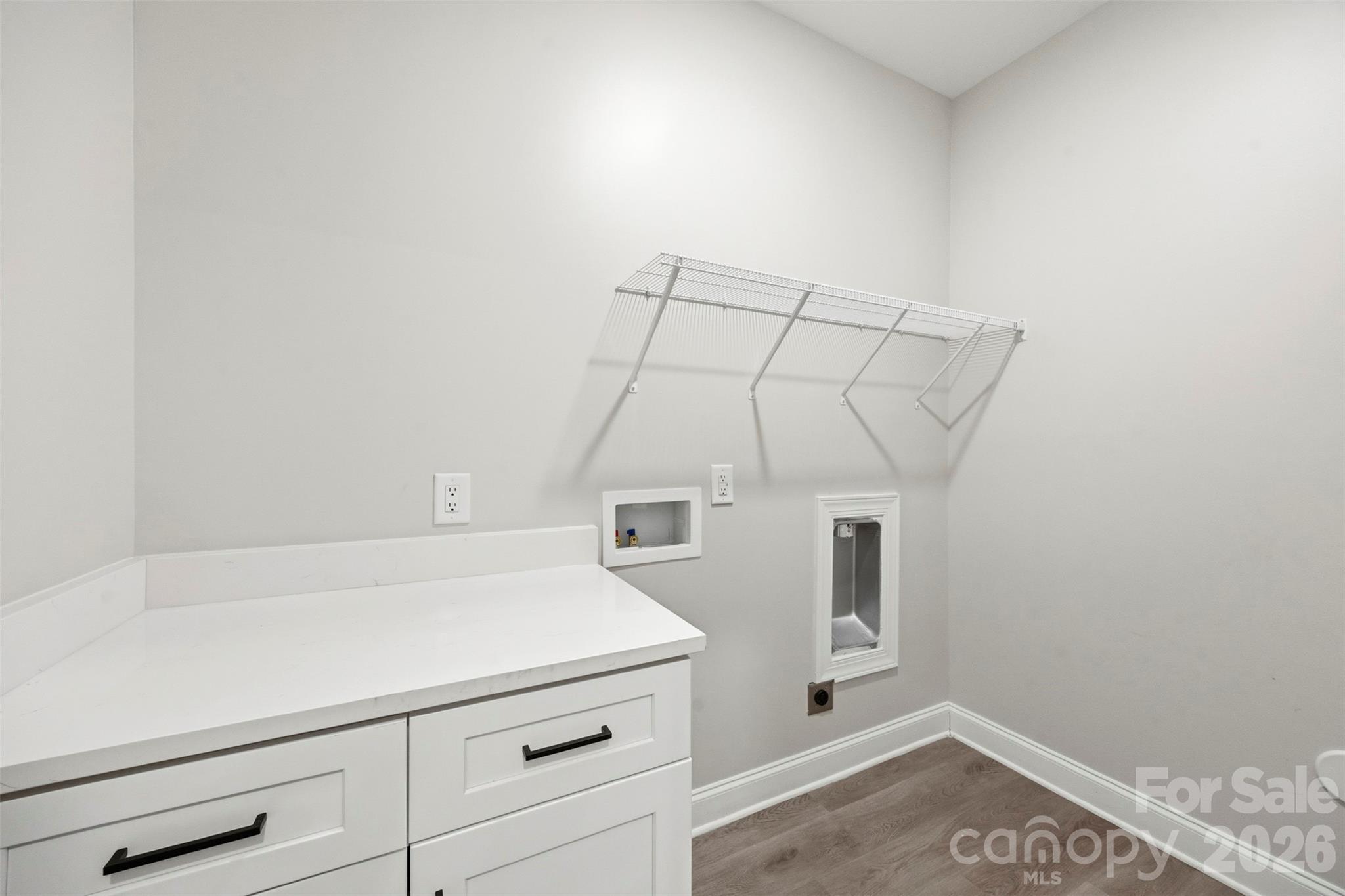 105 N Smallwood Place Property Photo 12