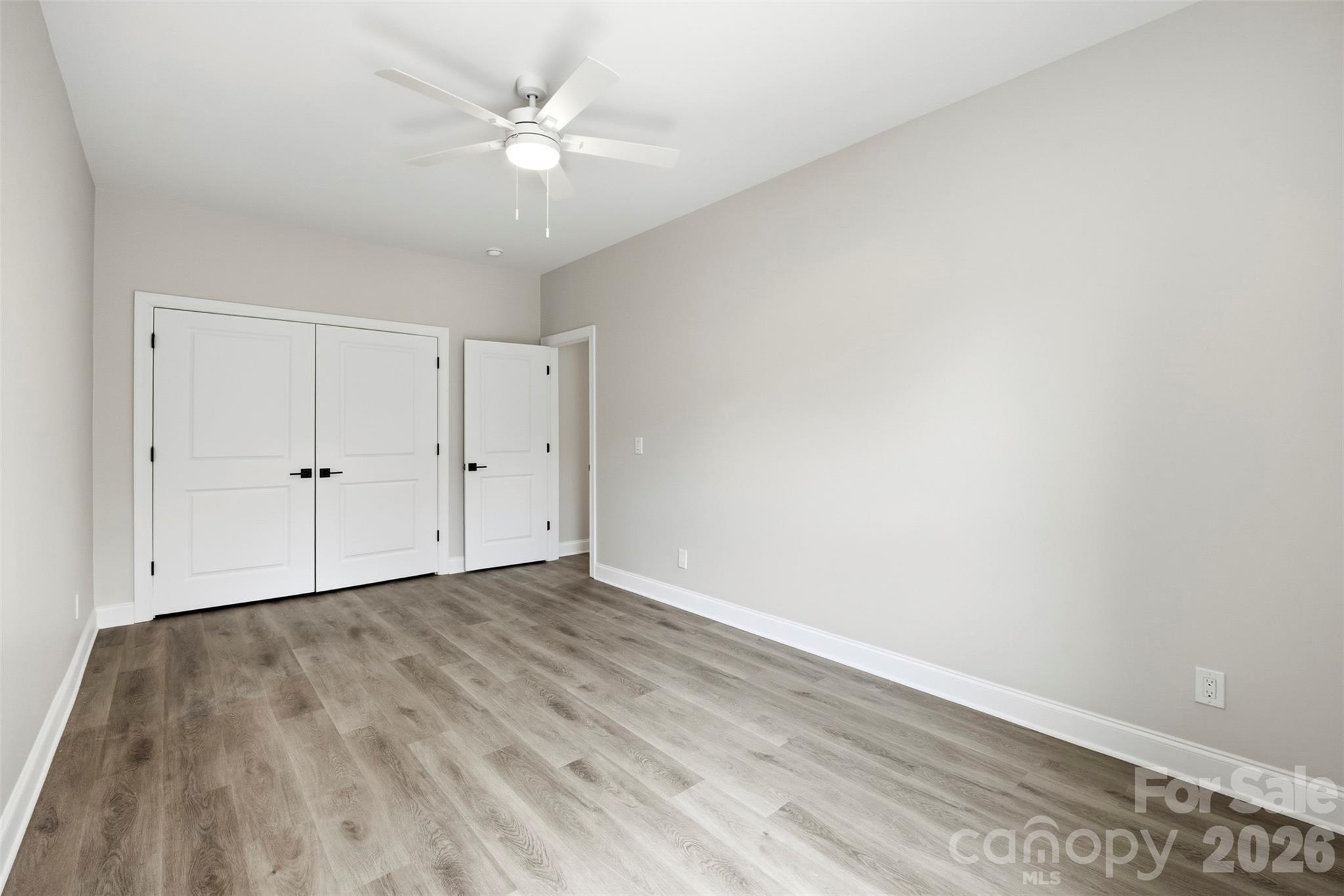 105 N Smallwood Place Property Photo 23