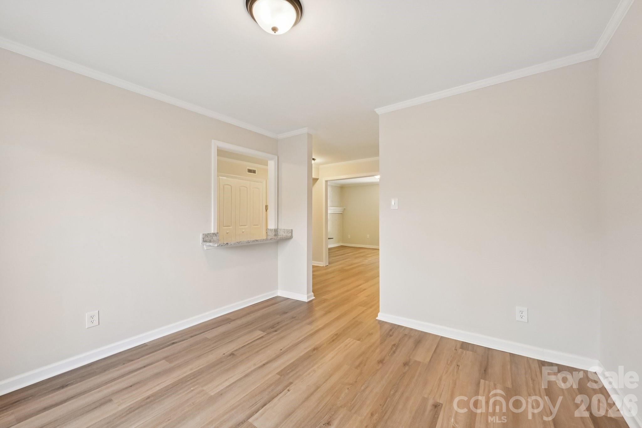 2231 Rexford Road B Property Photo 7