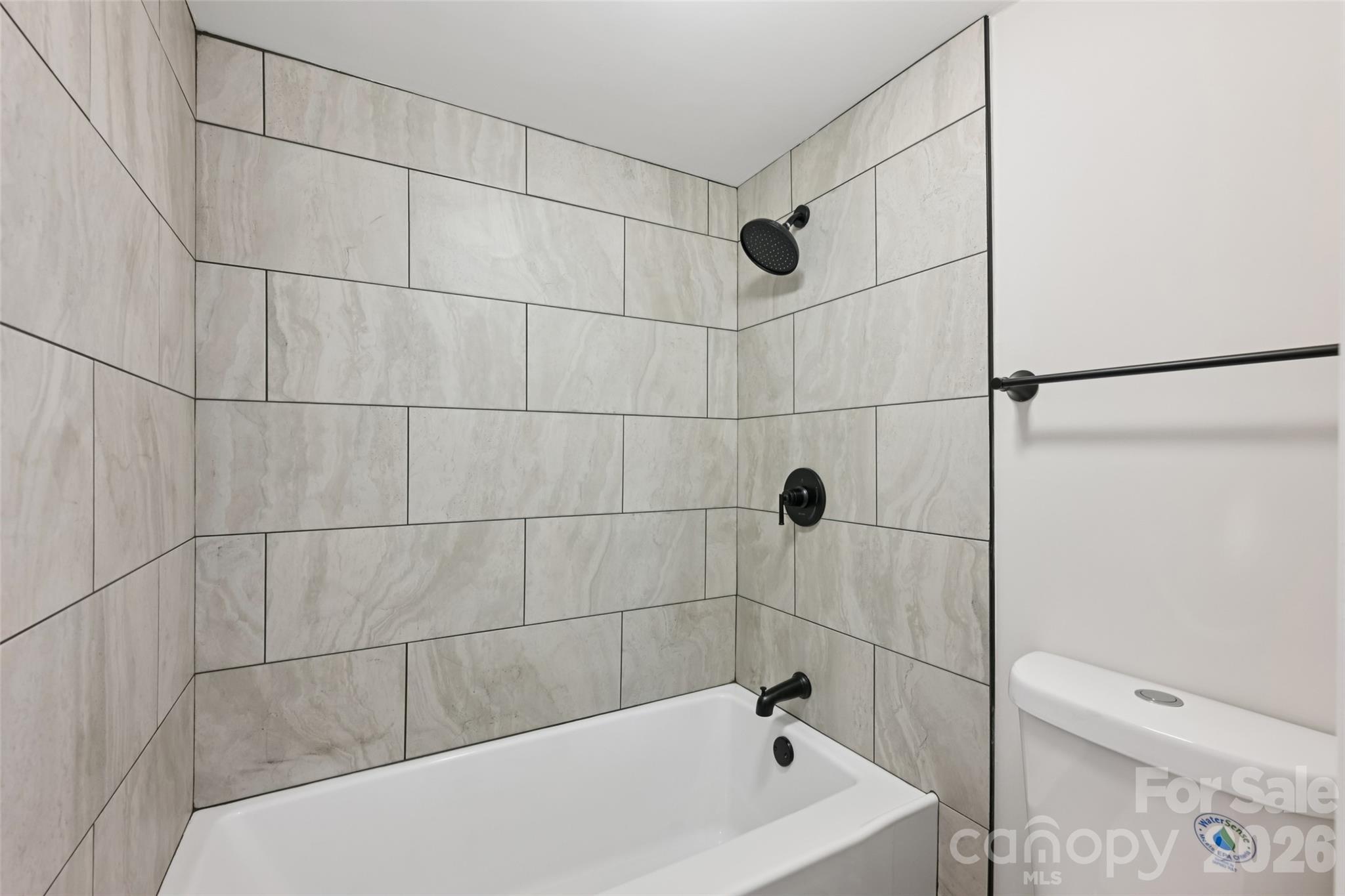 2231 Rexford Road B Property Photo 19