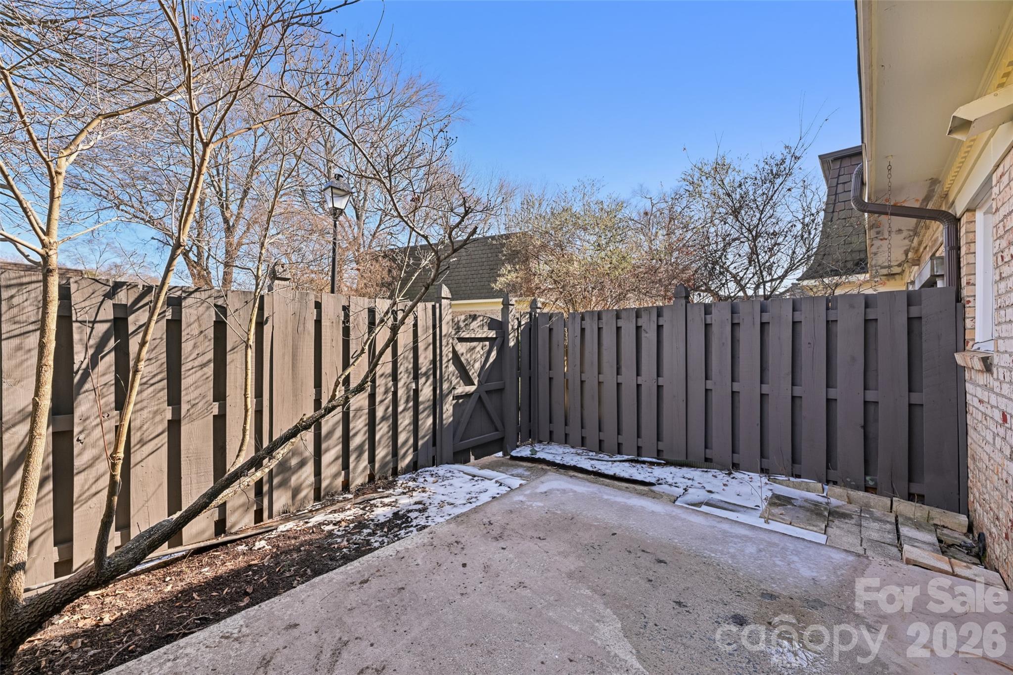 2231 Rexford Road B Property Photo 21