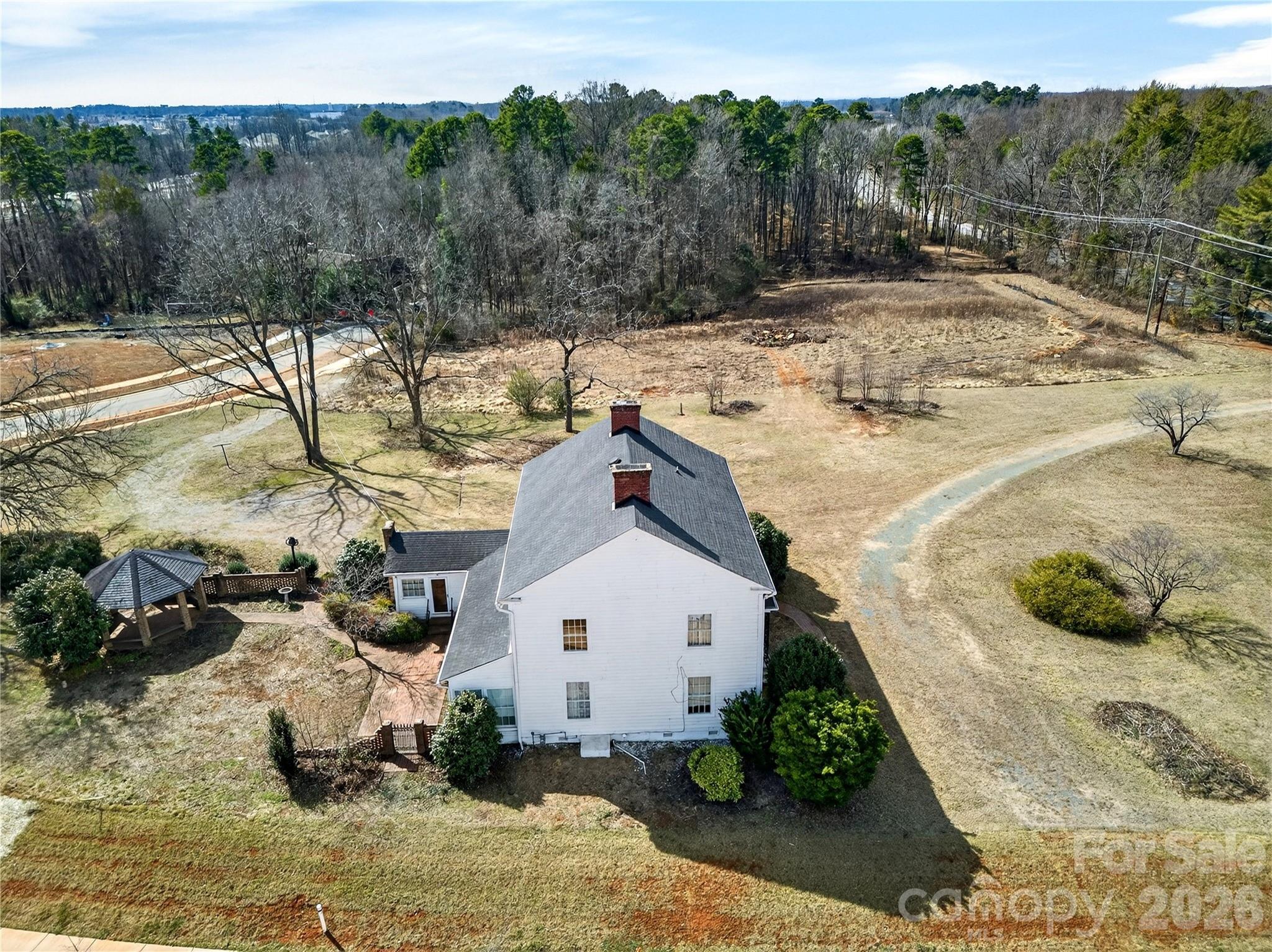 11124 Eastfield Road Property Photo 5