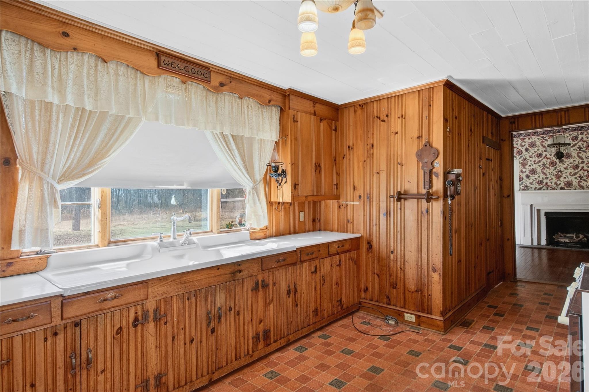 11124 Eastfield Road Property Photo 16