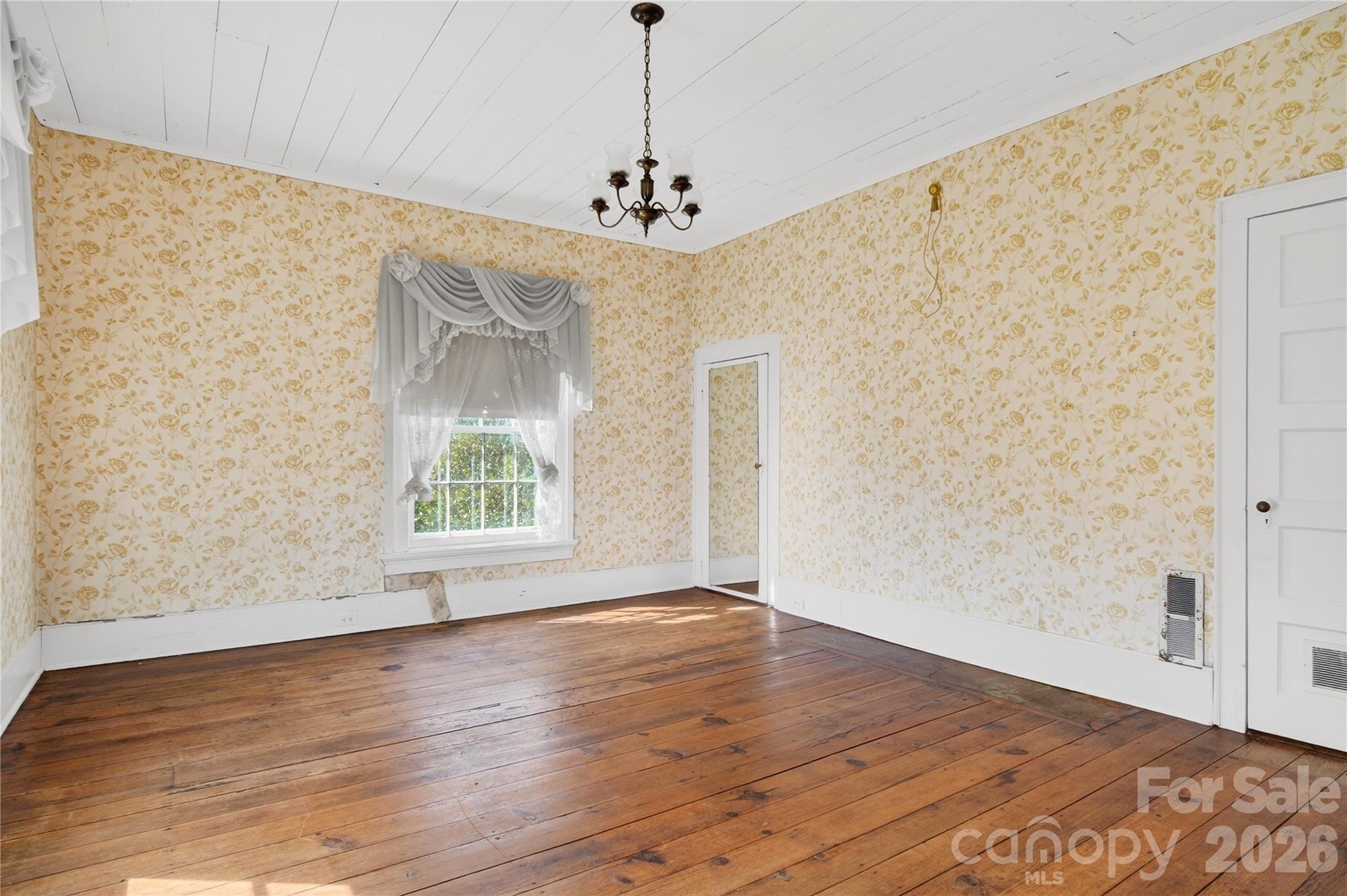 11124 Eastfield Road Property Photo 23