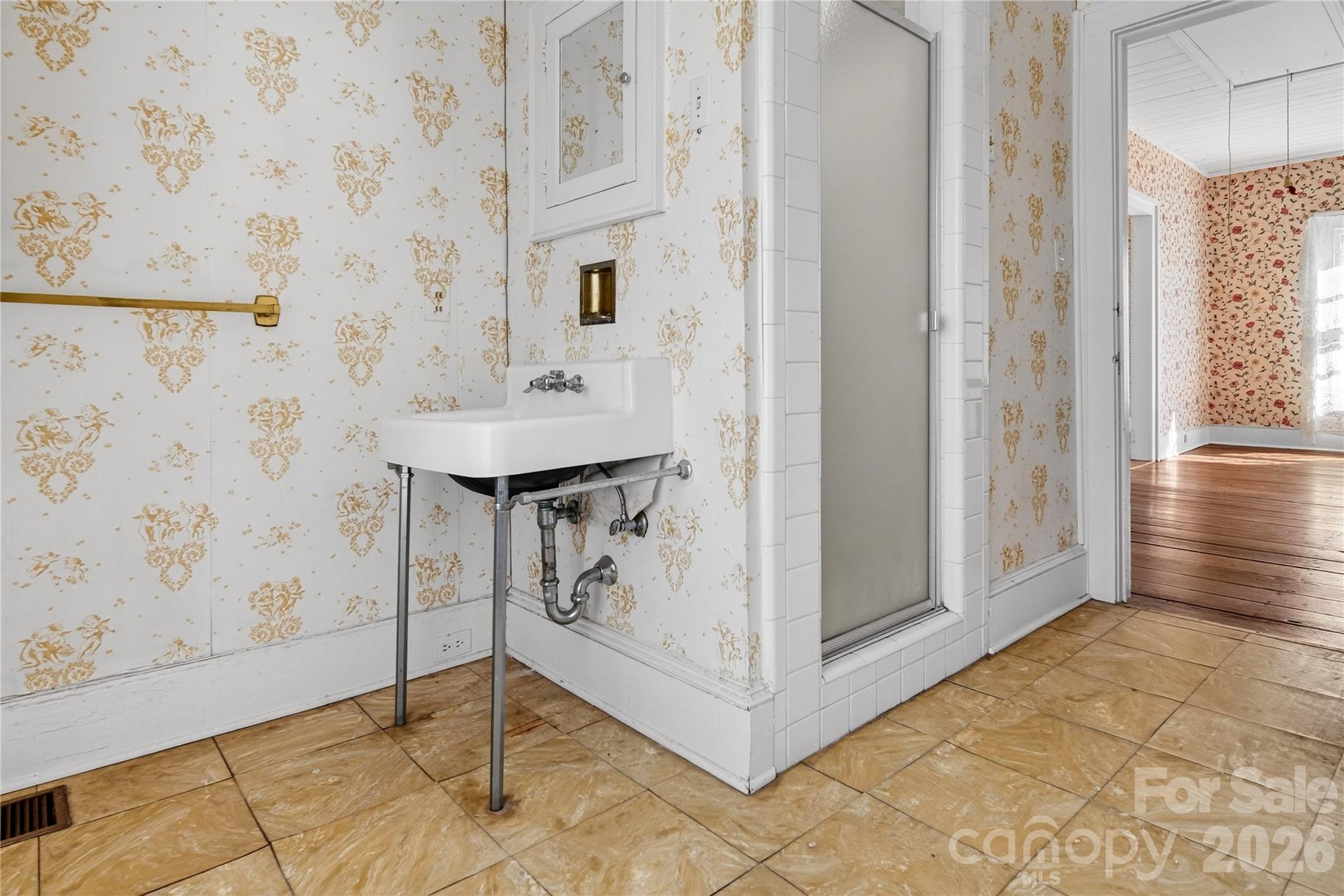 11124 Eastfield Road Property Photo 32
