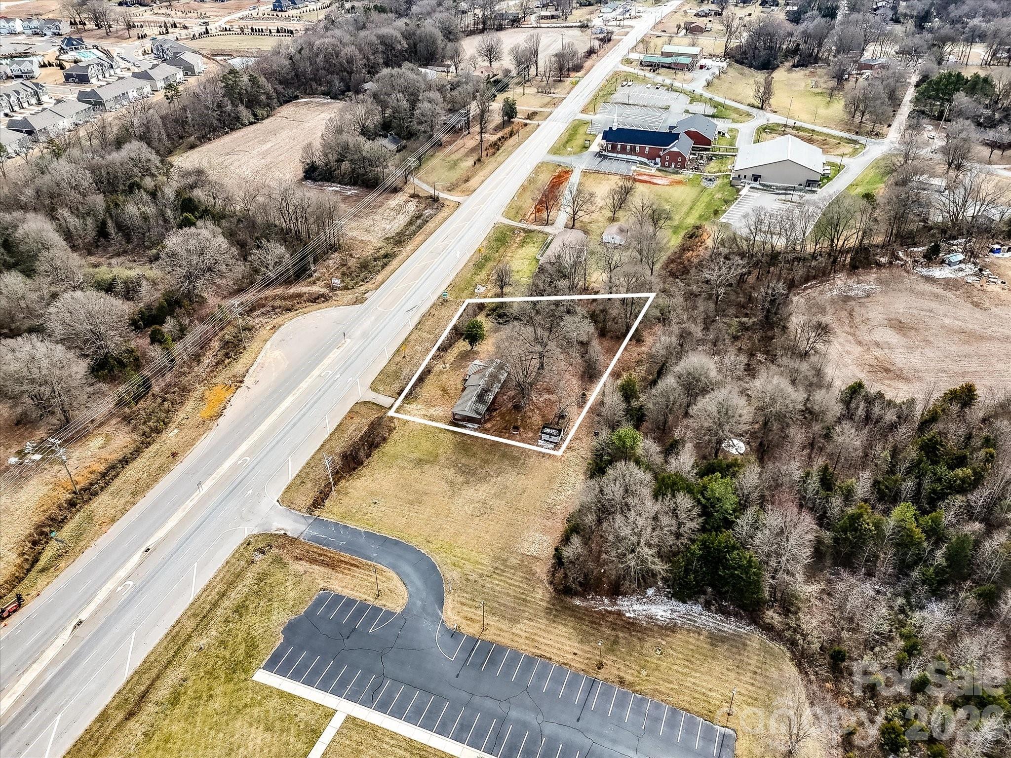 2635 Concord Highway Property Photo 3