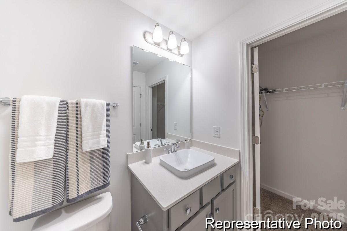 245 Cliffwood Street 12 Property Photo 20