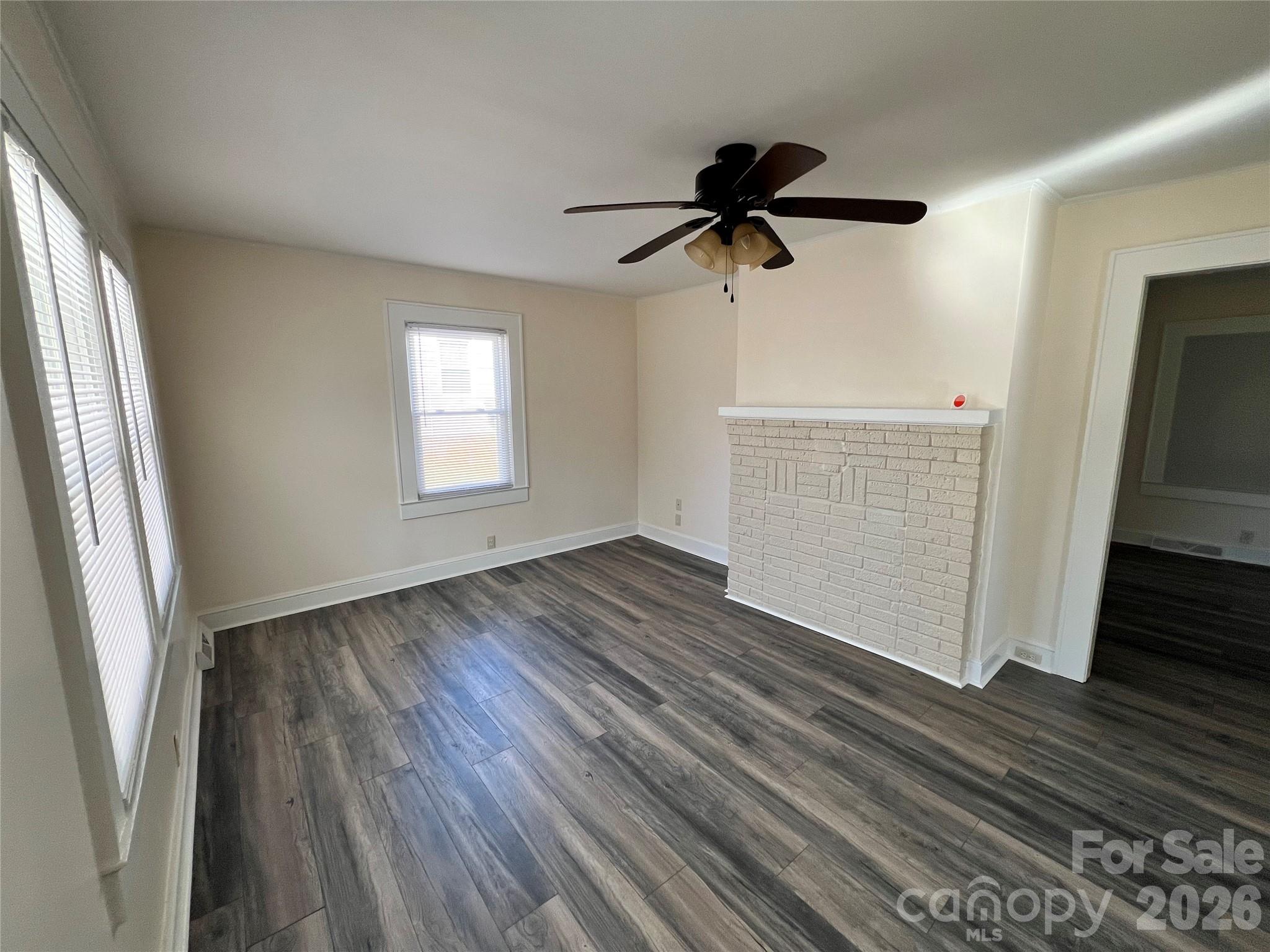 615 Arlington Avenue Property Photo 3