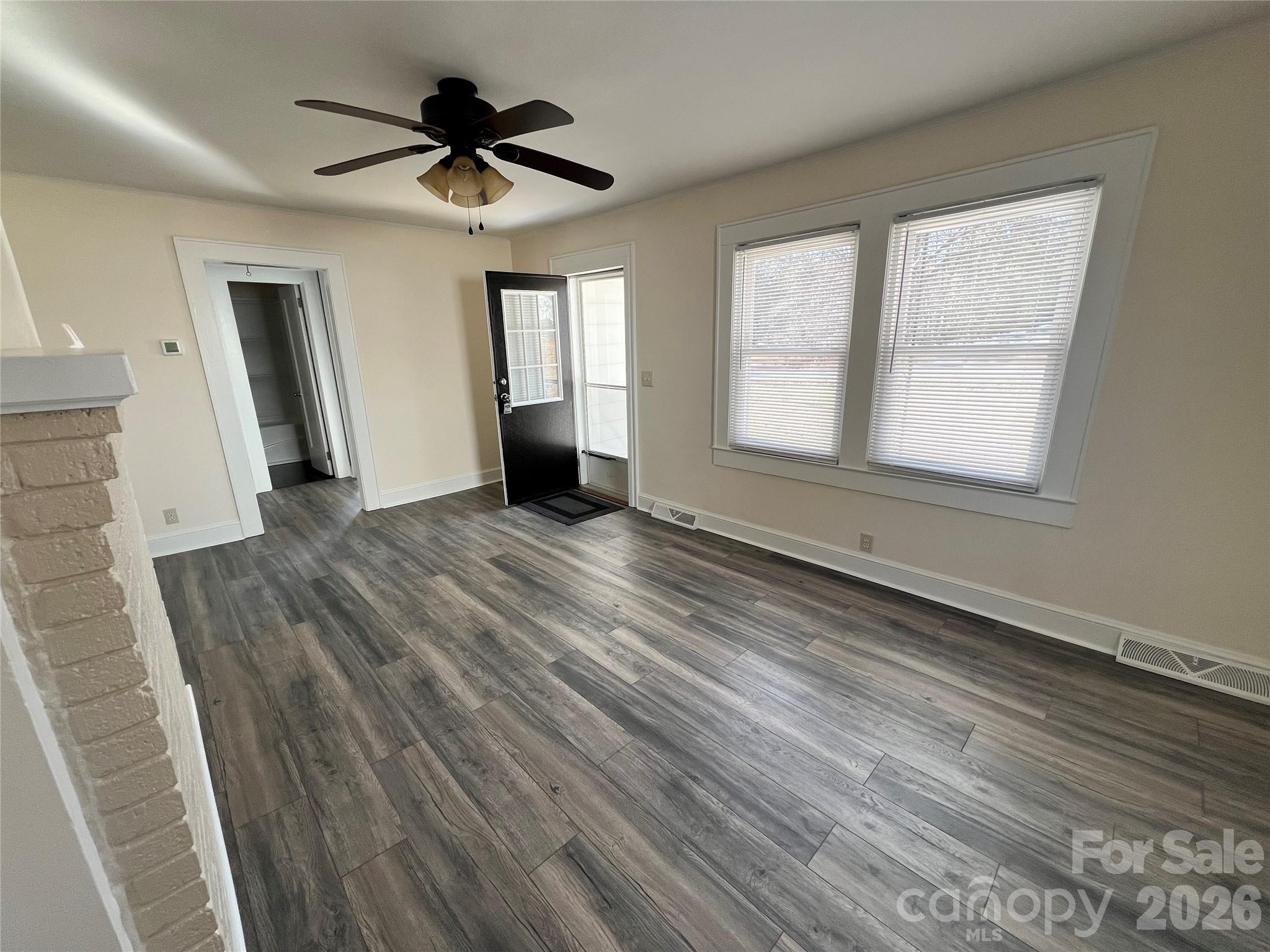 615 Arlington Avenue Property Photo 5