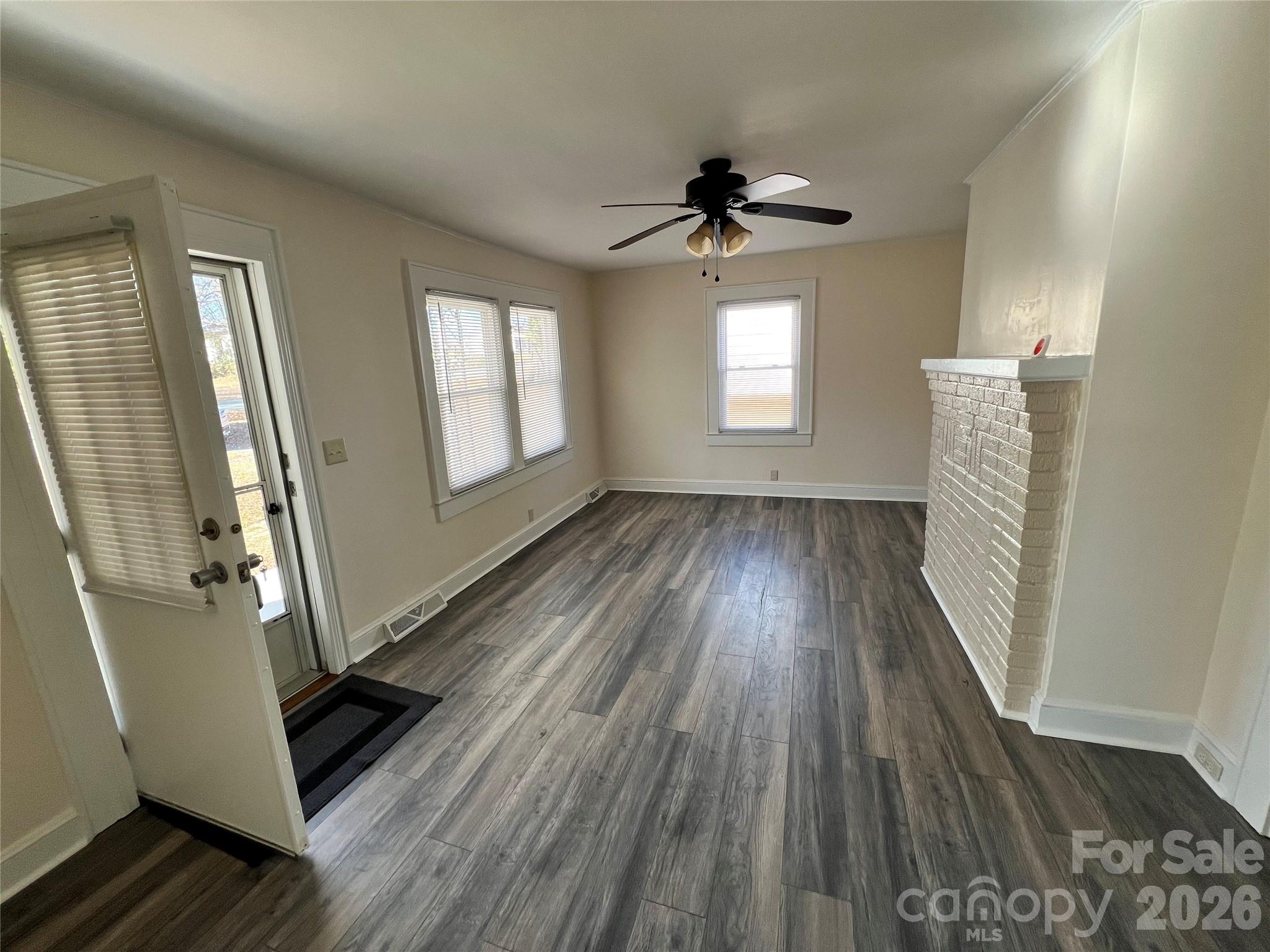 615 Arlington Avenue Property Photo 6