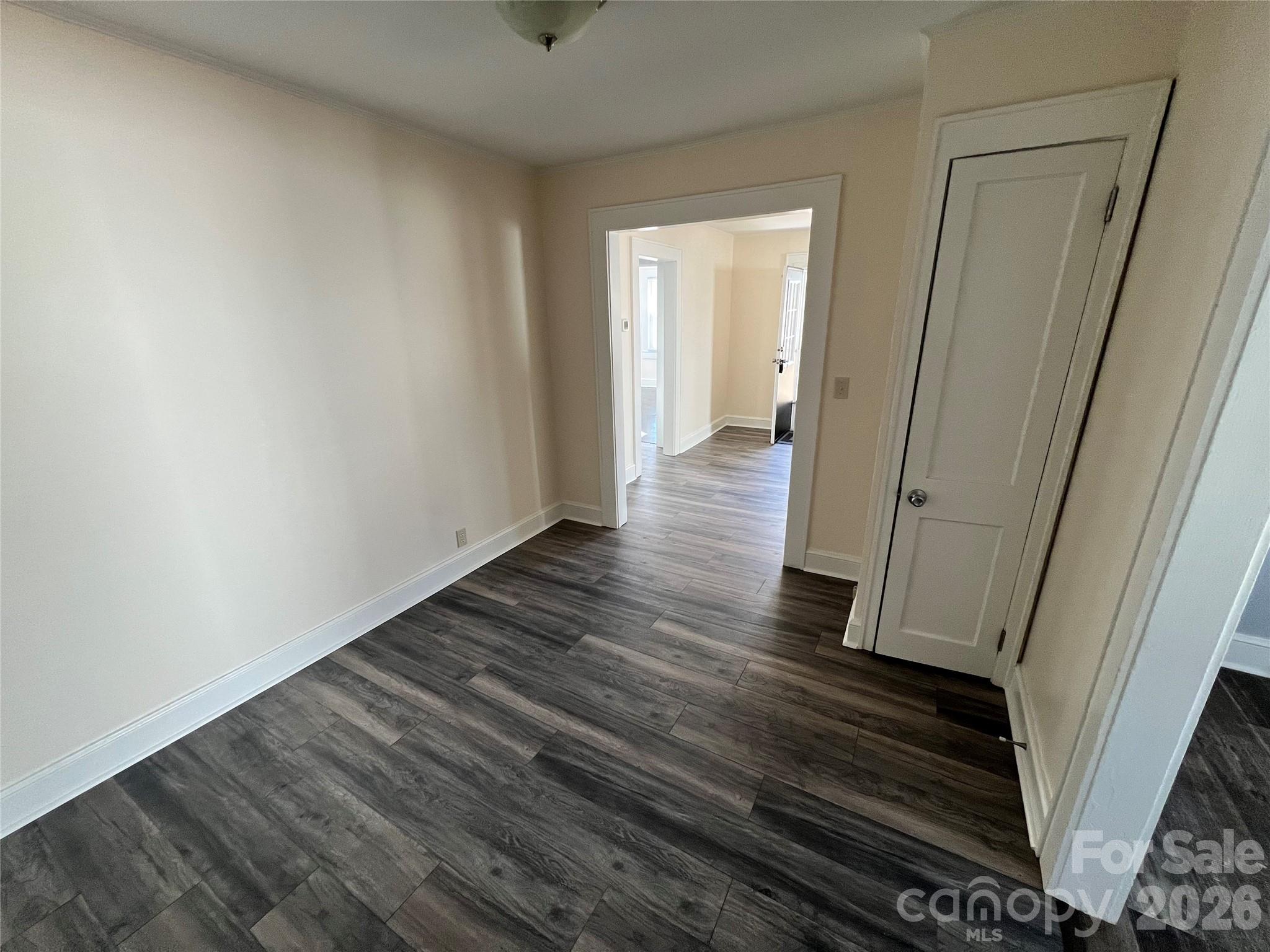 615 Arlington Avenue Property Photo 8