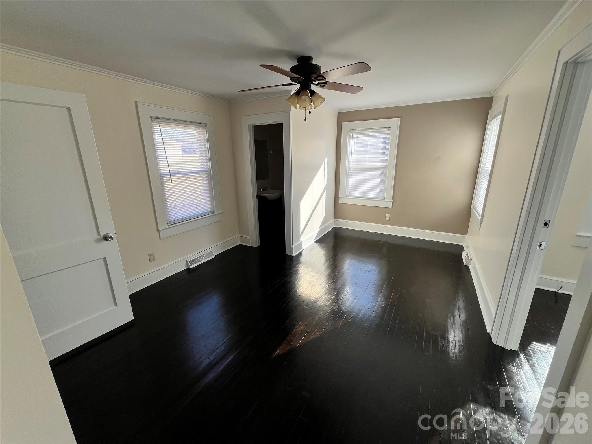 615 Arlington Avenue Property Photo 14