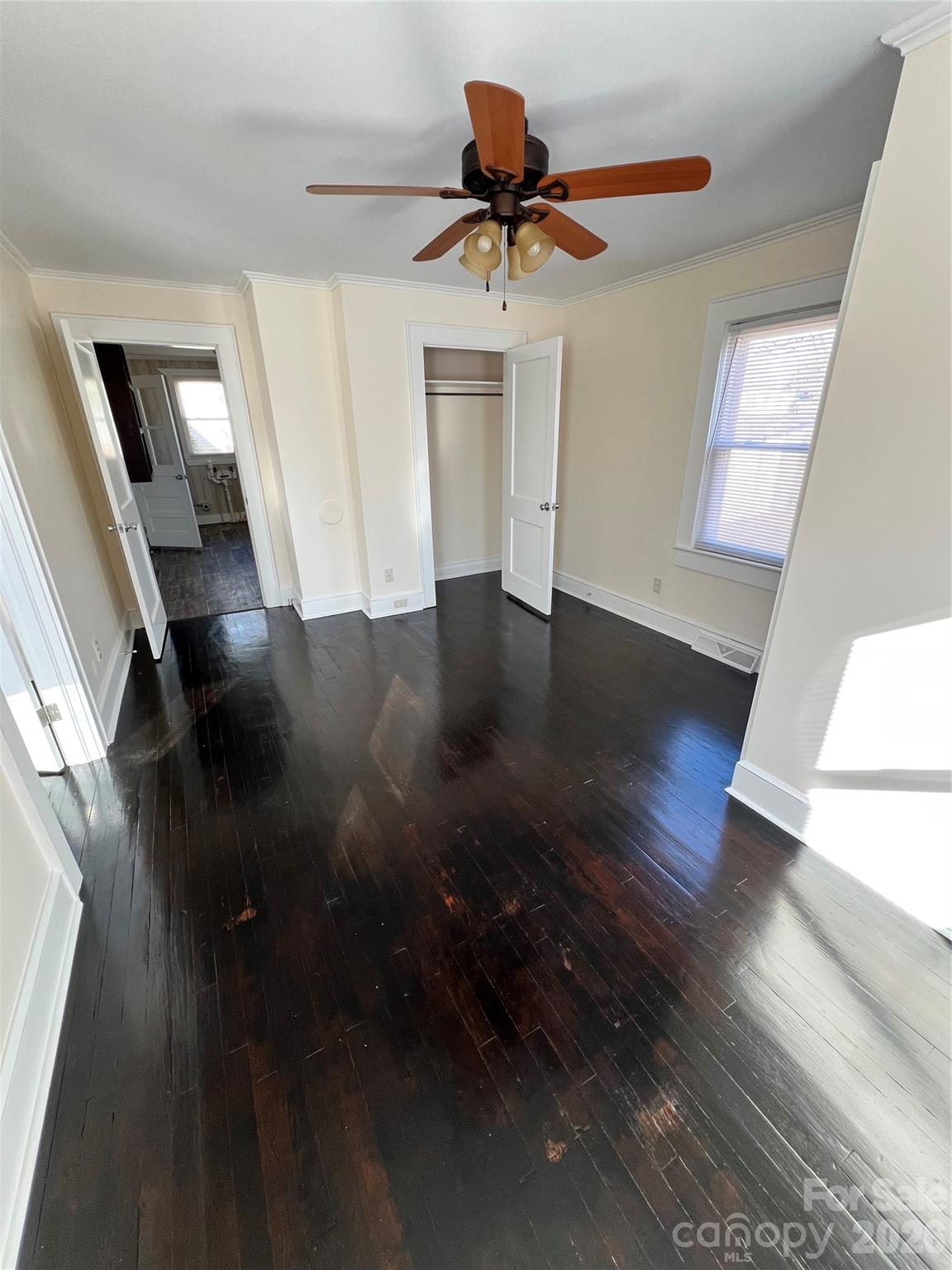 615 Arlington Avenue Property Photo 15