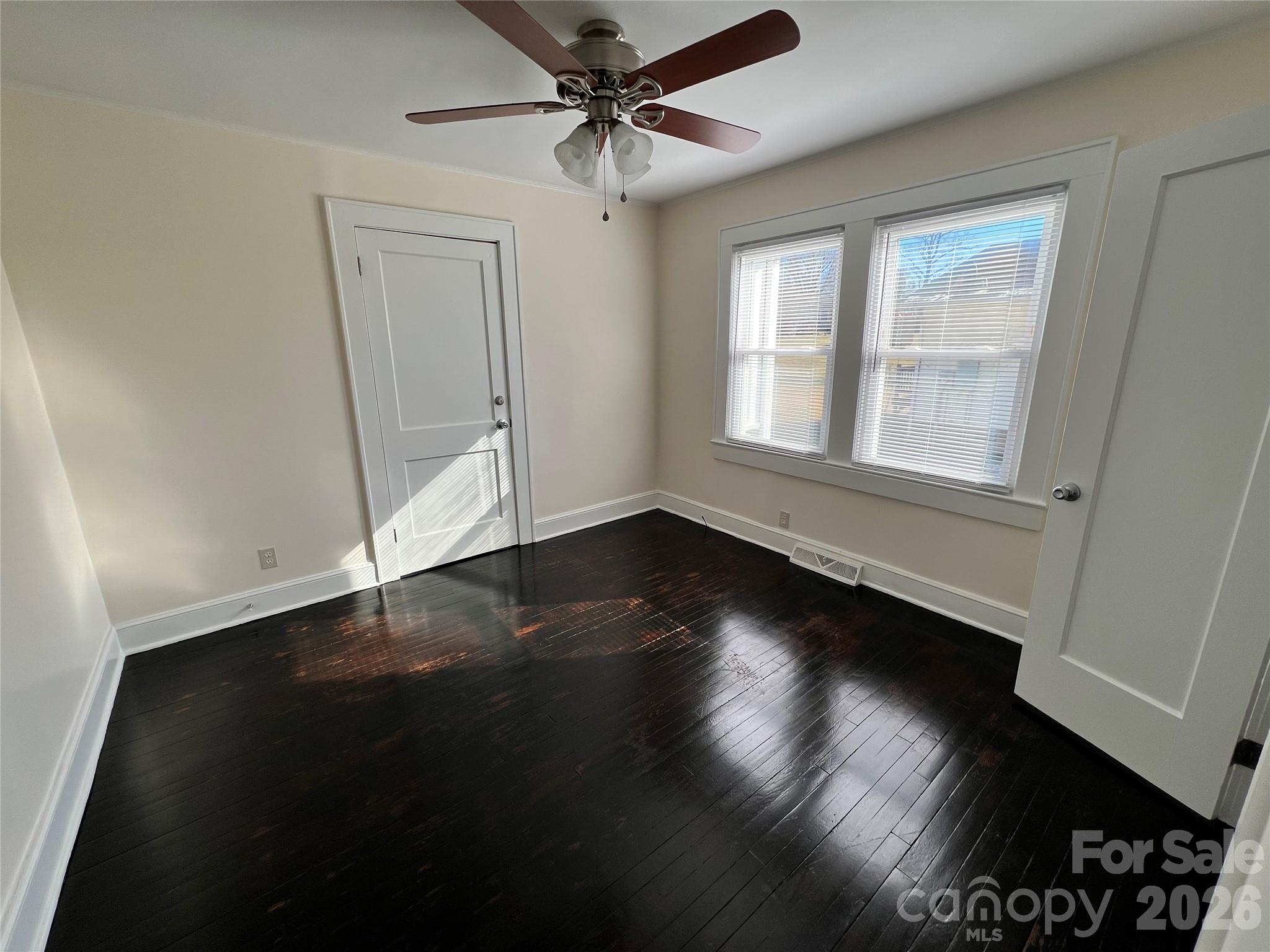 615 Arlington Avenue Property Photo 18