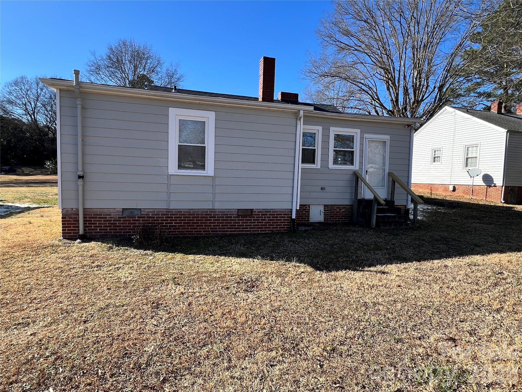 615 Arlington Avenue Property Photo 23