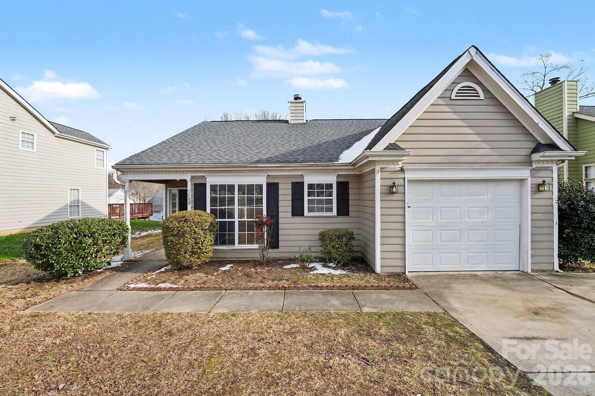 1709 Jeffrey Bryan Drive Property Photo 16