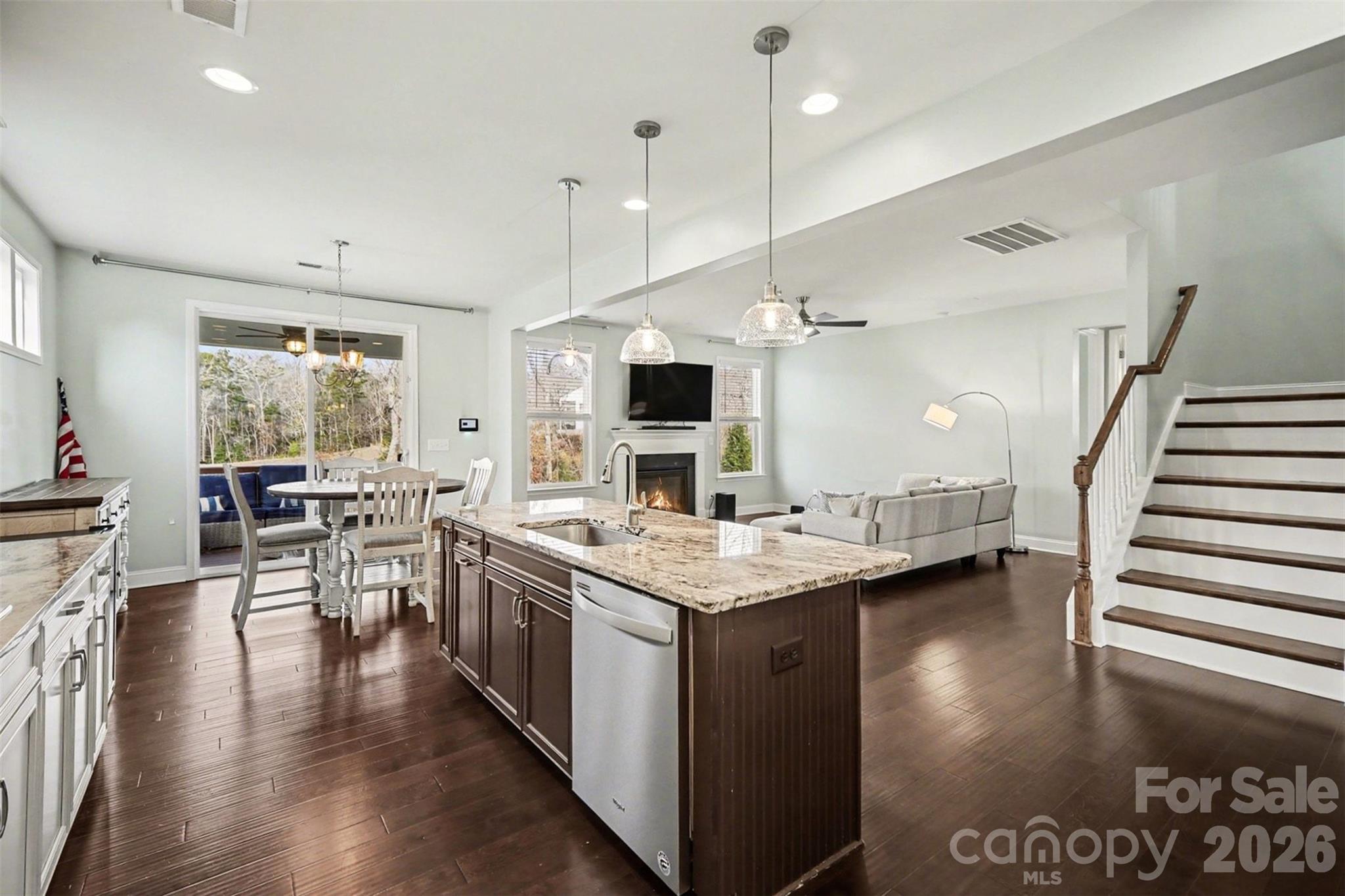 7200 Irongate Drive Property Photo 12