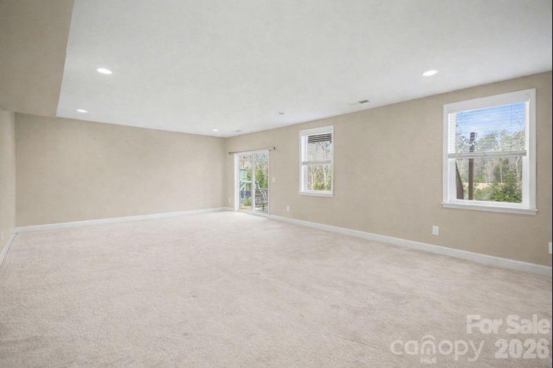7200 Irongate Drive Property Photo 24
