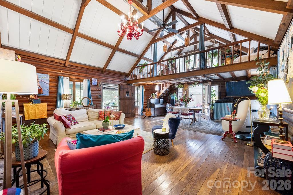2107 Mandarin Boulevard Property Photo 7