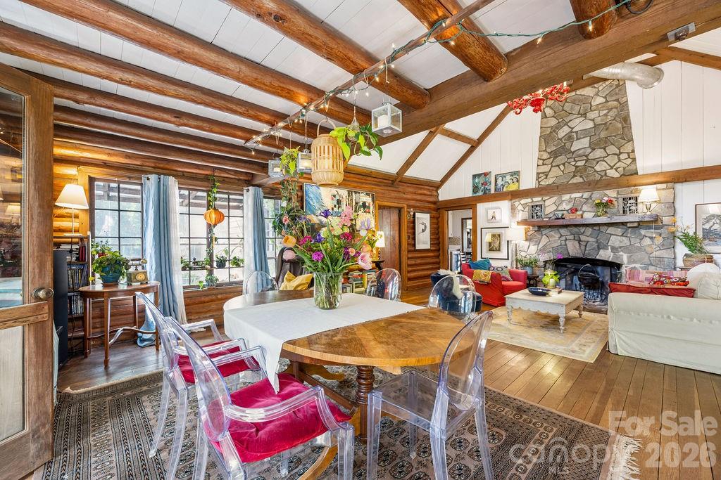 2107 Mandarin Boulevard Property Photo 9