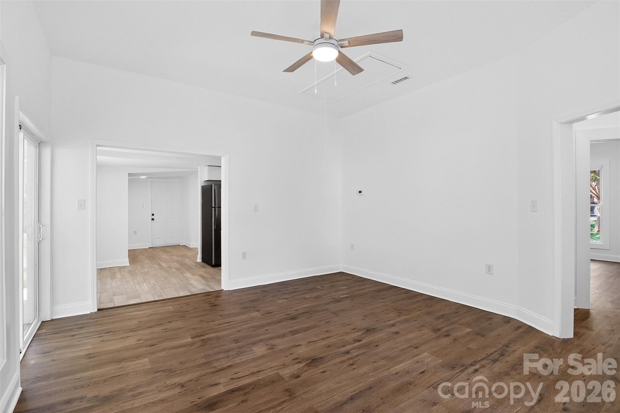 110 Wells Street Property Photo 8