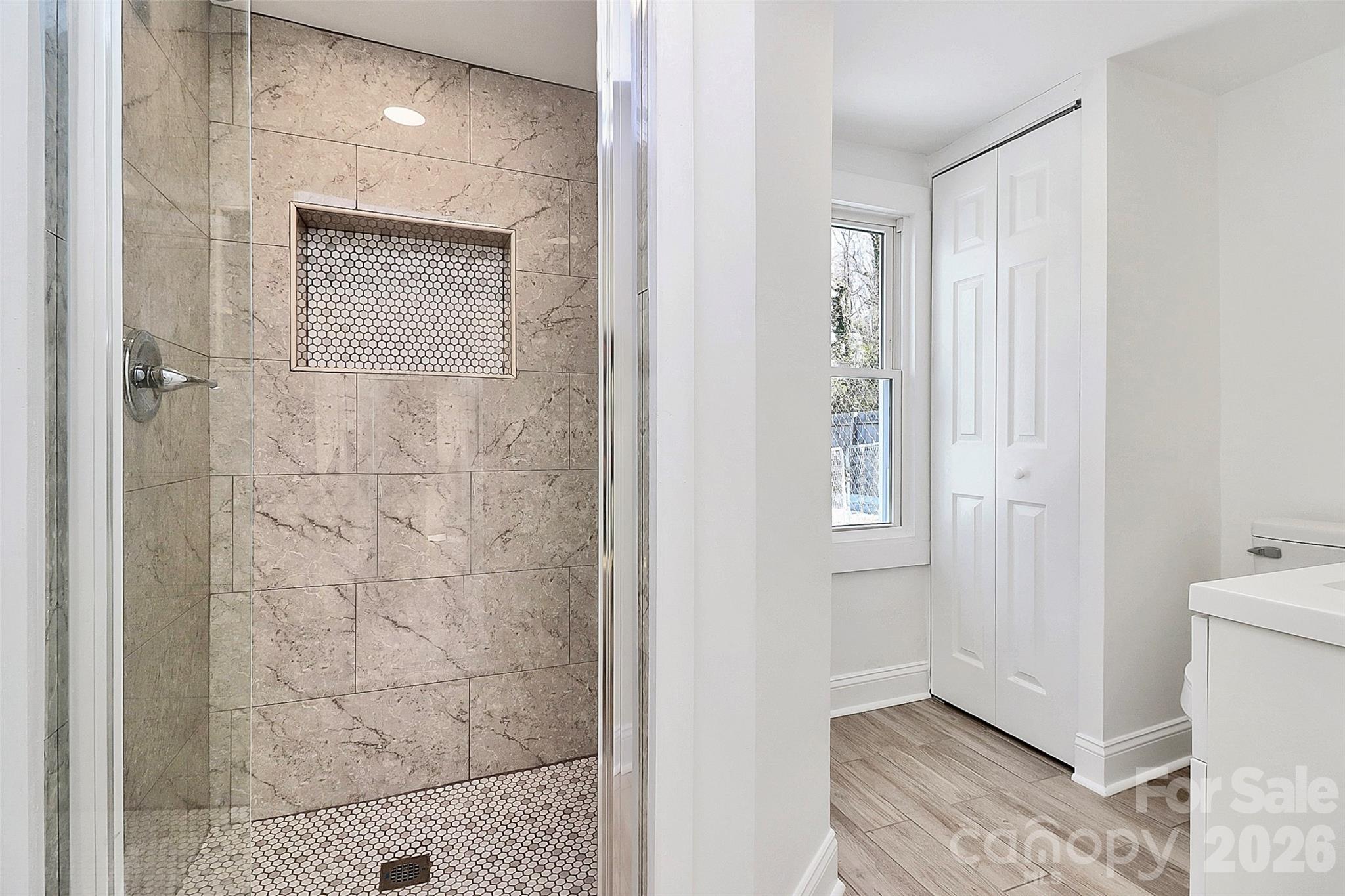 110 Wells Street Property Photo 11