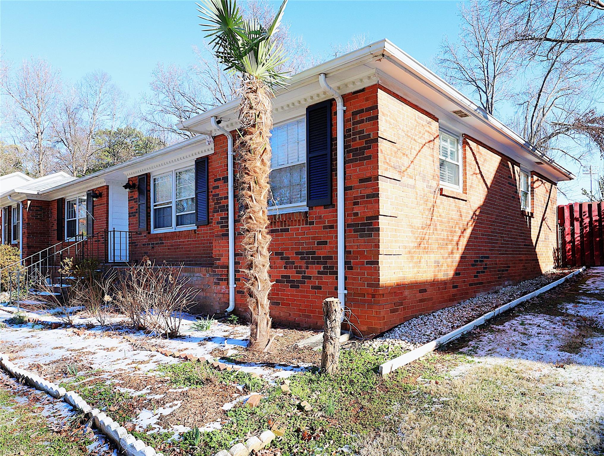 6625 Old Post Road Property Photo 3