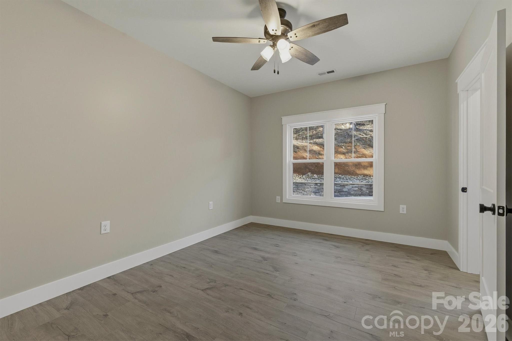 291 Table Rock Trace Property Photo 13