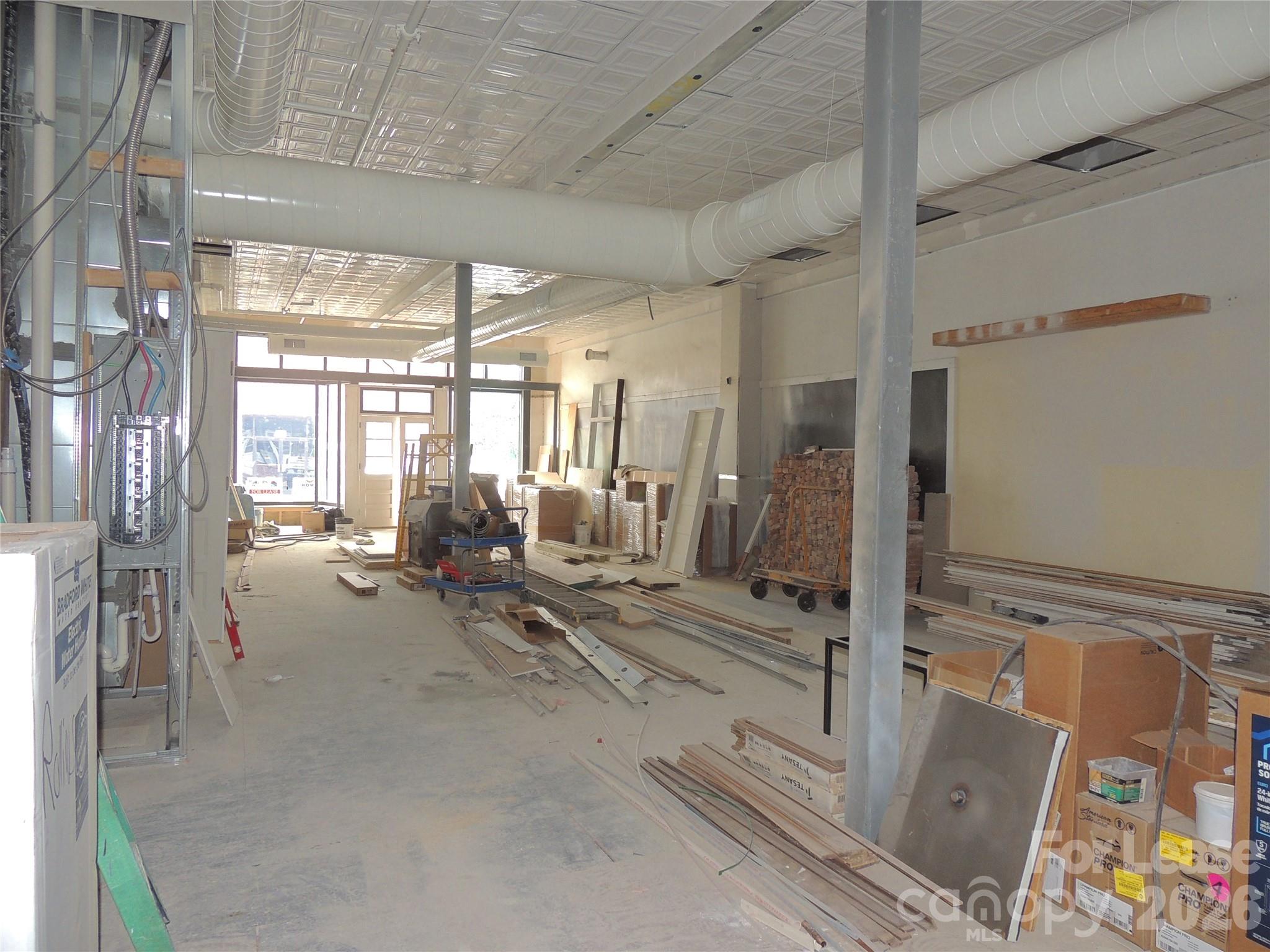 126 W Court Street Property Photo 3