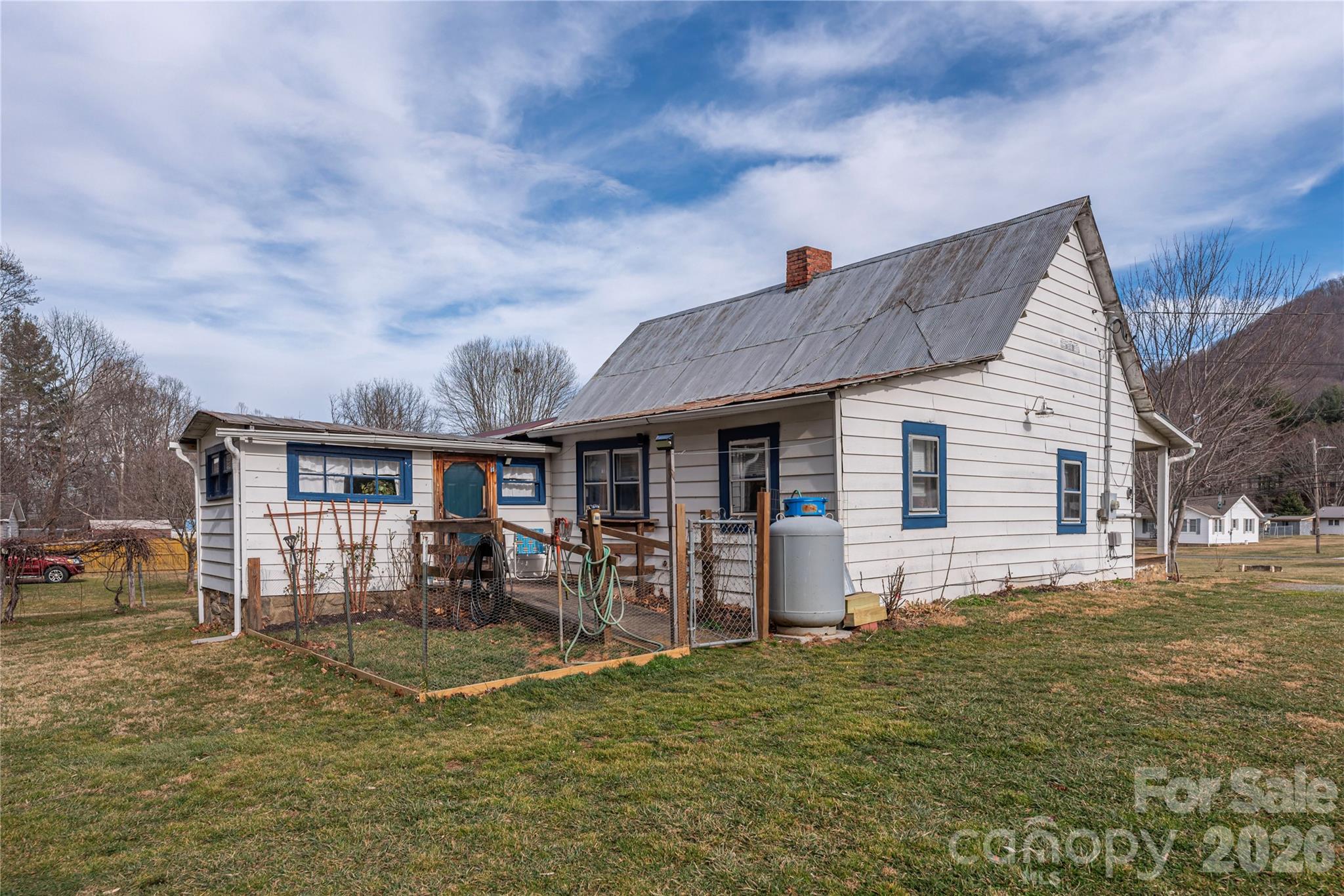 1496 Allens Creek Road Property Photo 16
