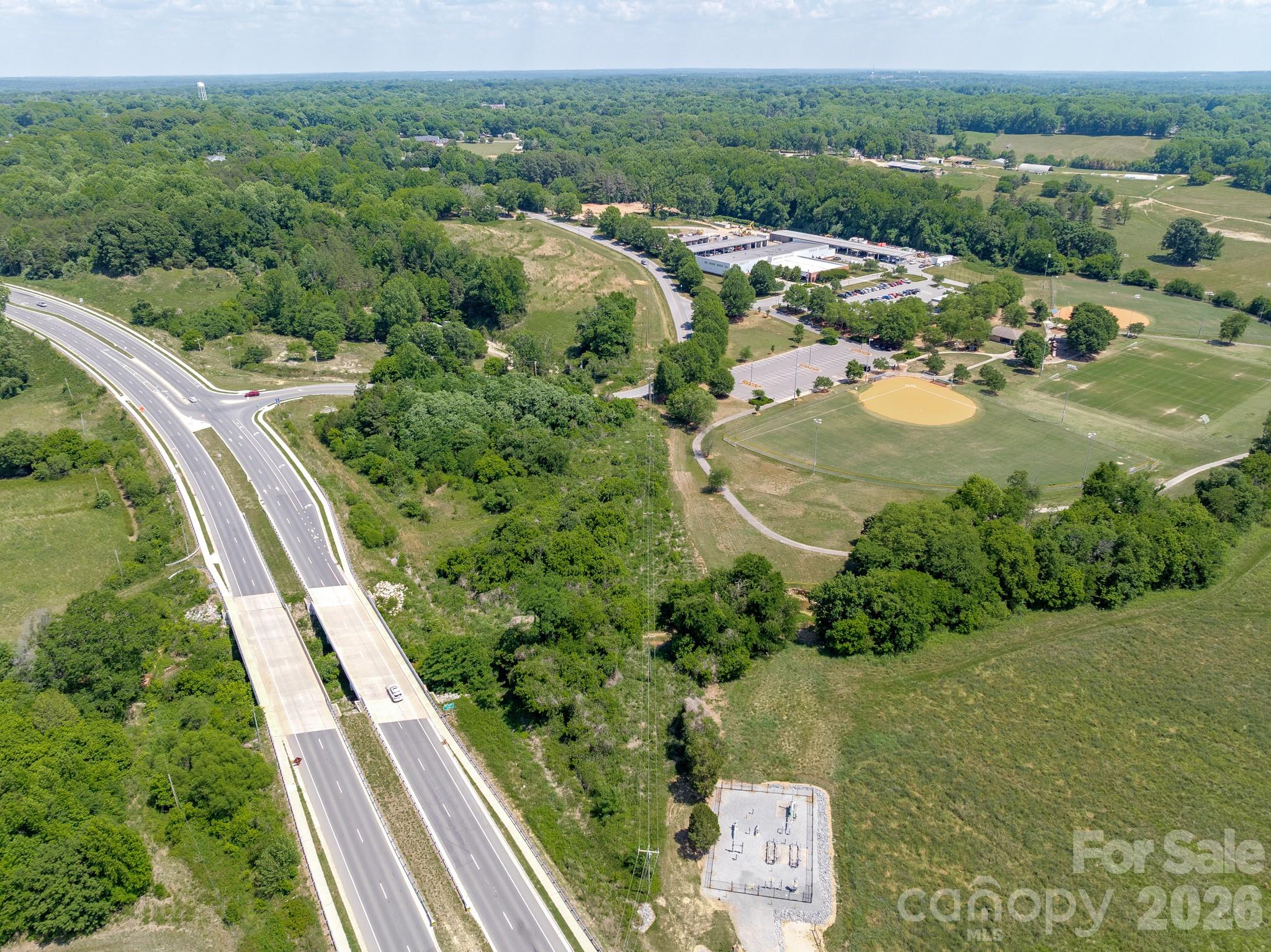 1599 Bethpage Road Property Photo 3