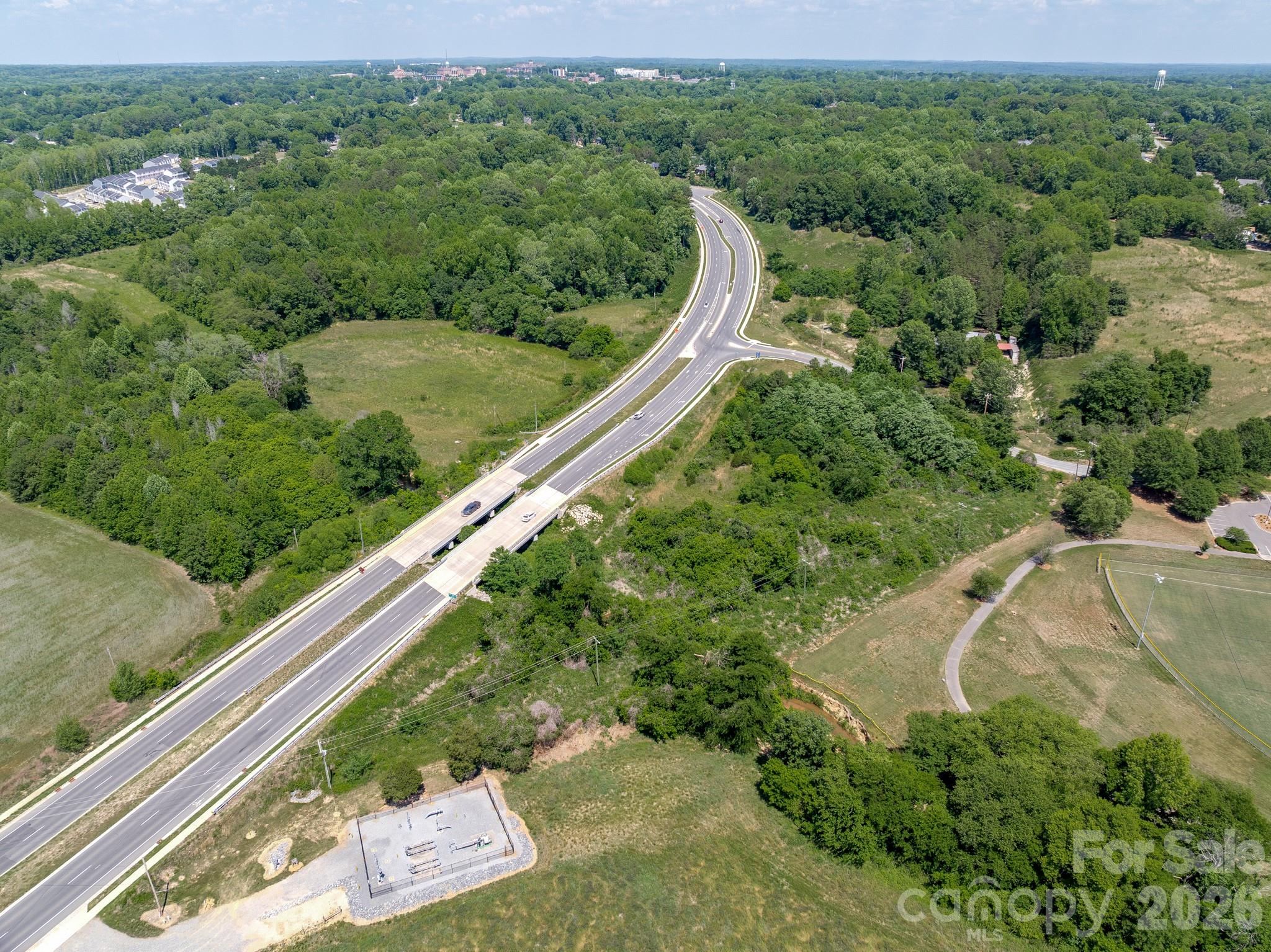 1599 Bethpage Road Property Photo 8