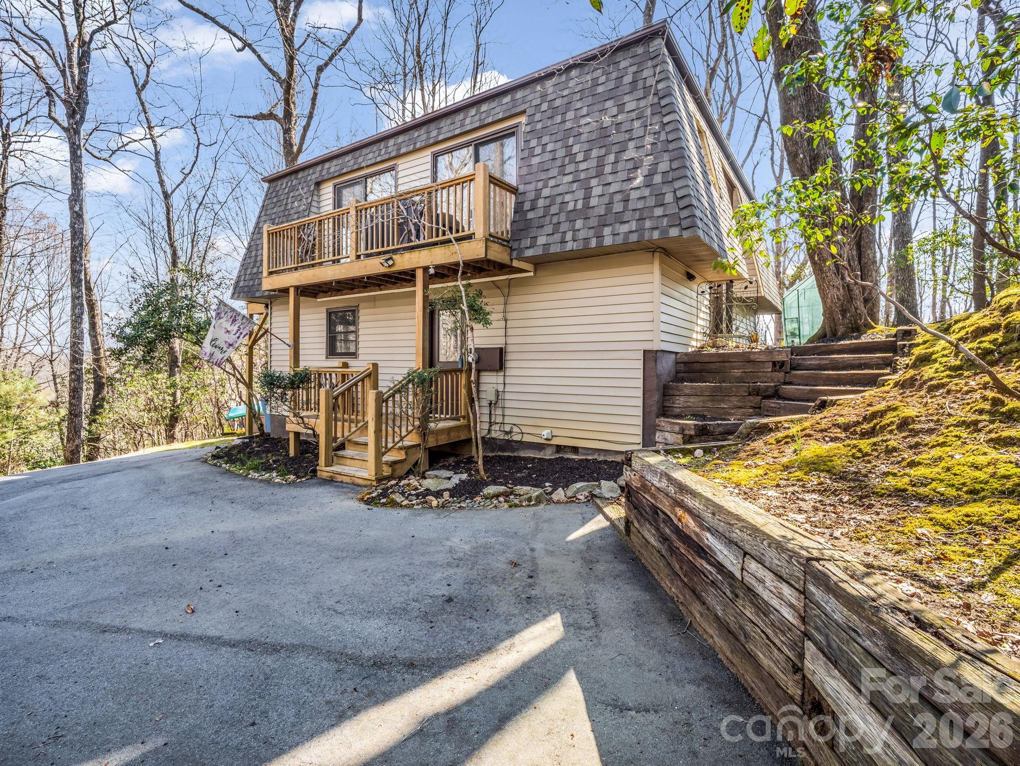 177 Tsisqua Circle Property Photo 1