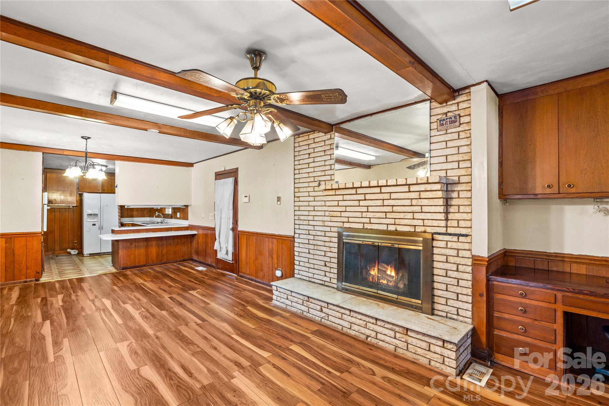305 Sills Drive Property Photo 13