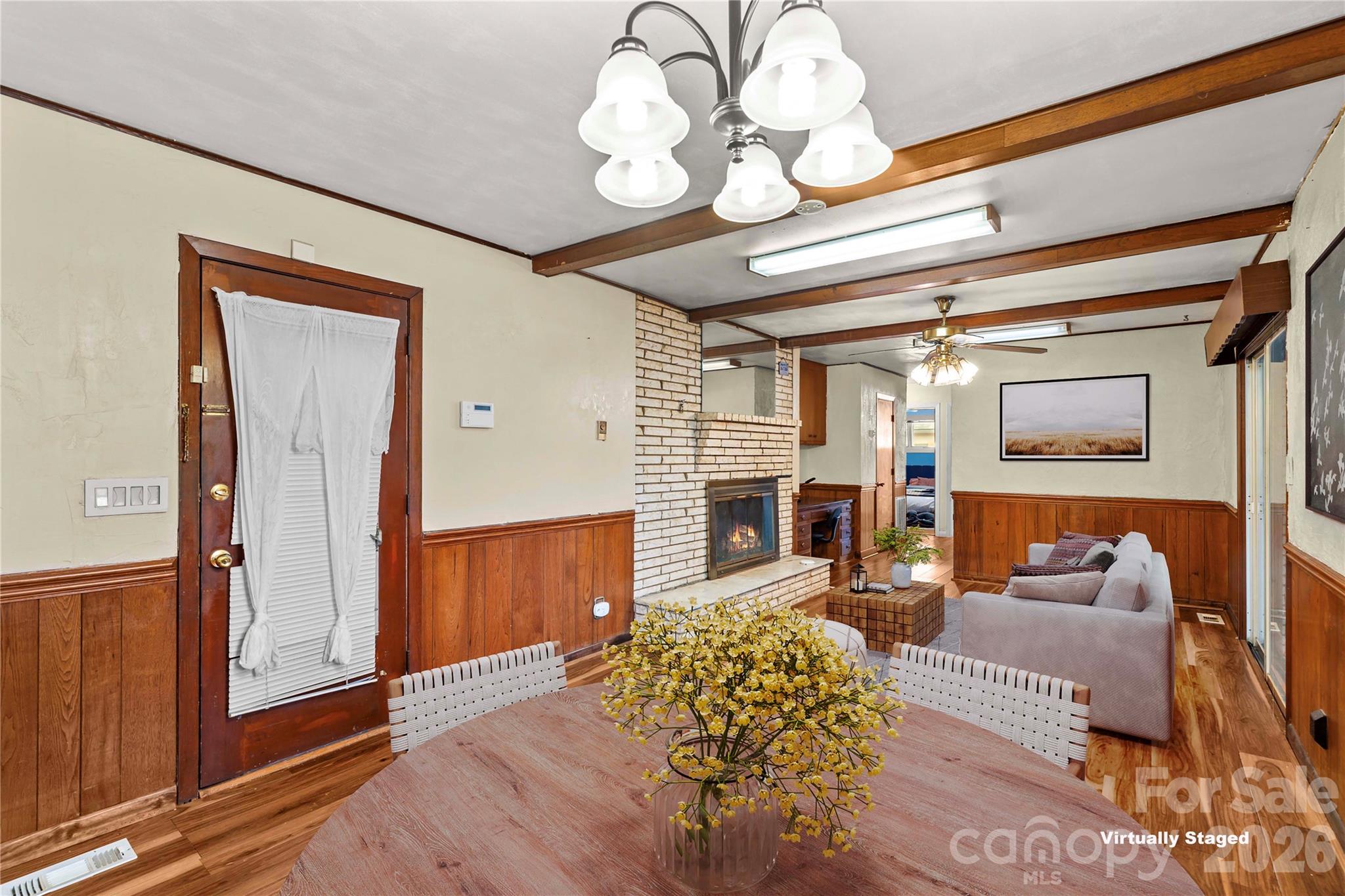 305 Sills Drive Property Photo 16