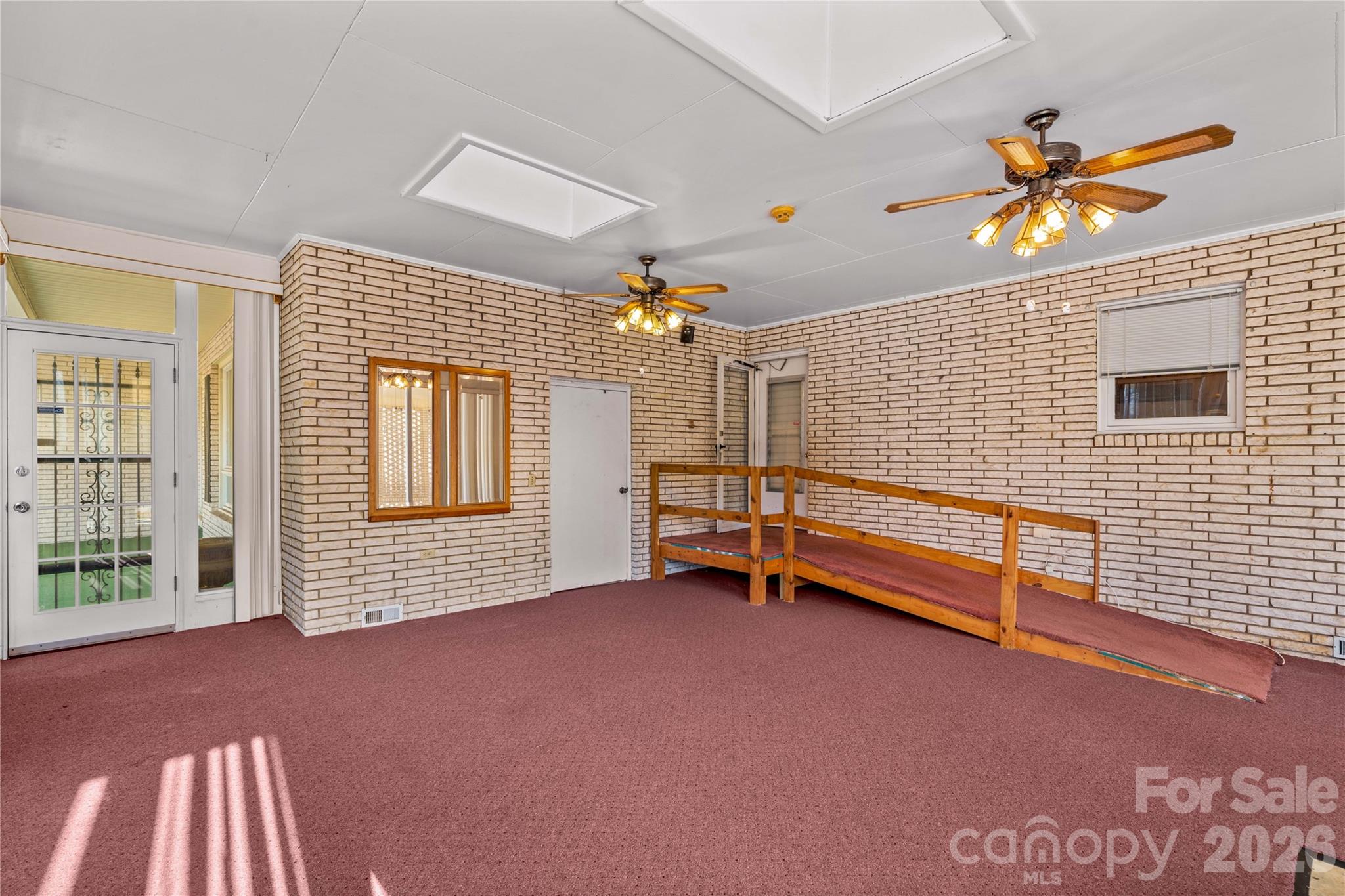 305 Sills Drive Property Photo 19
