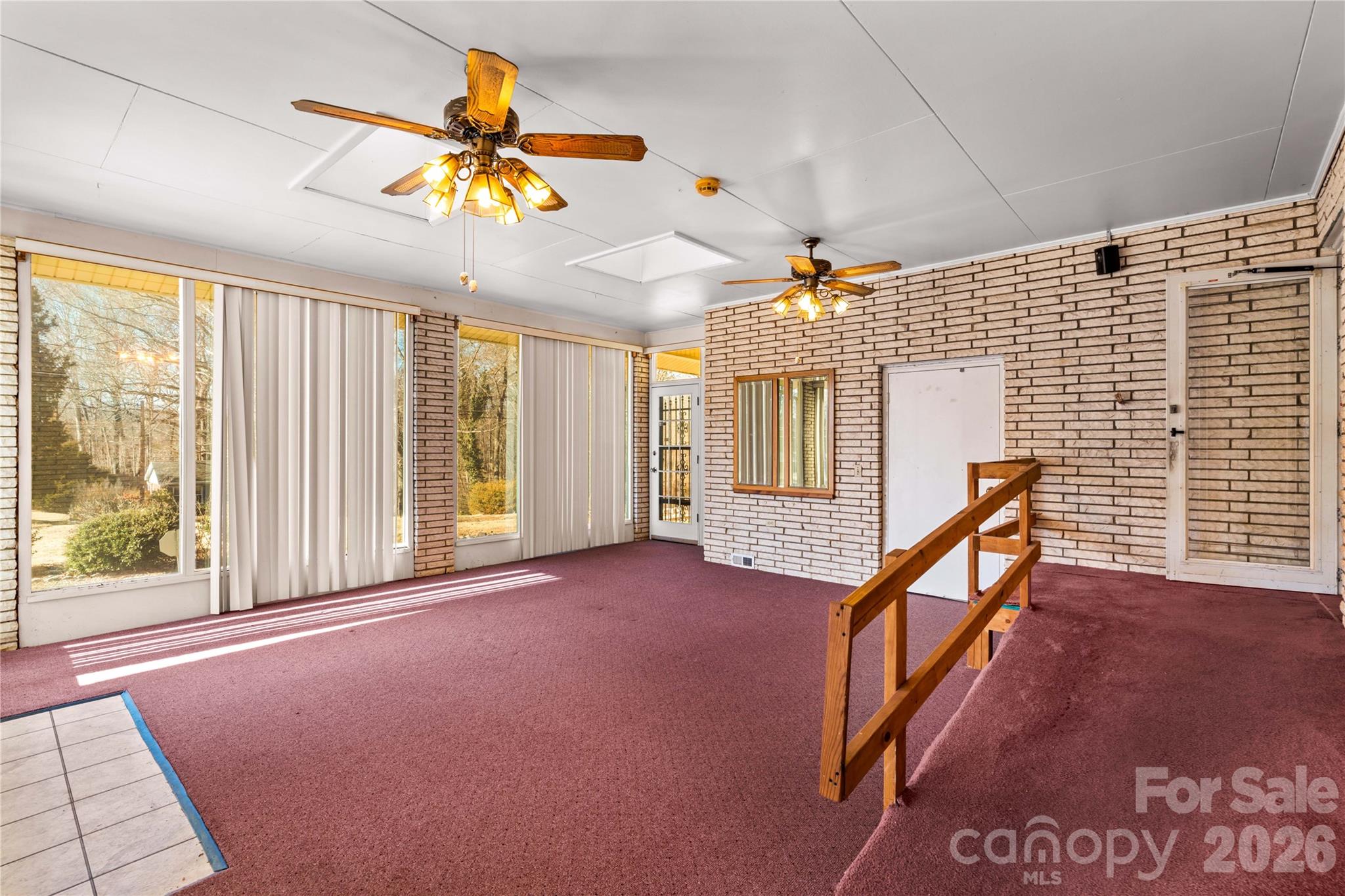 305 Sills Drive Property Photo 20