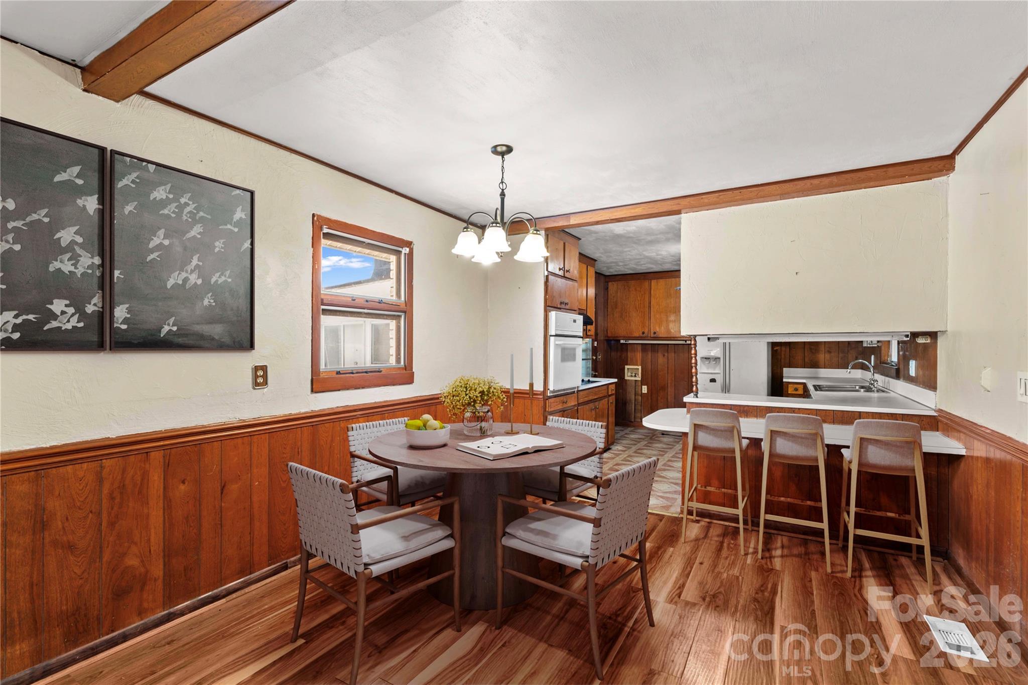 305 Sills Drive Property Photo 22